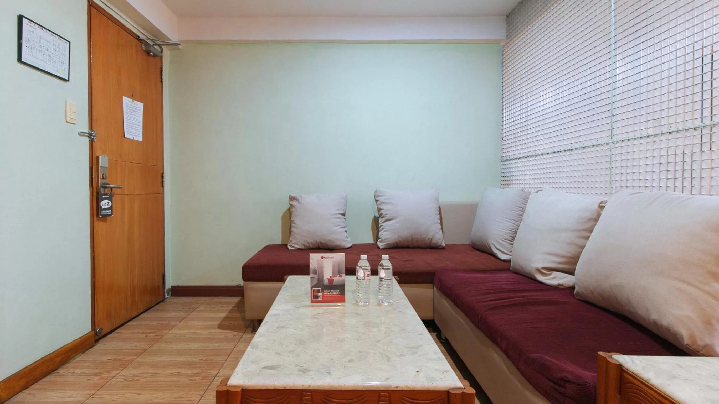 Seating area in RedDoorz at Timog Avenue Quezon City