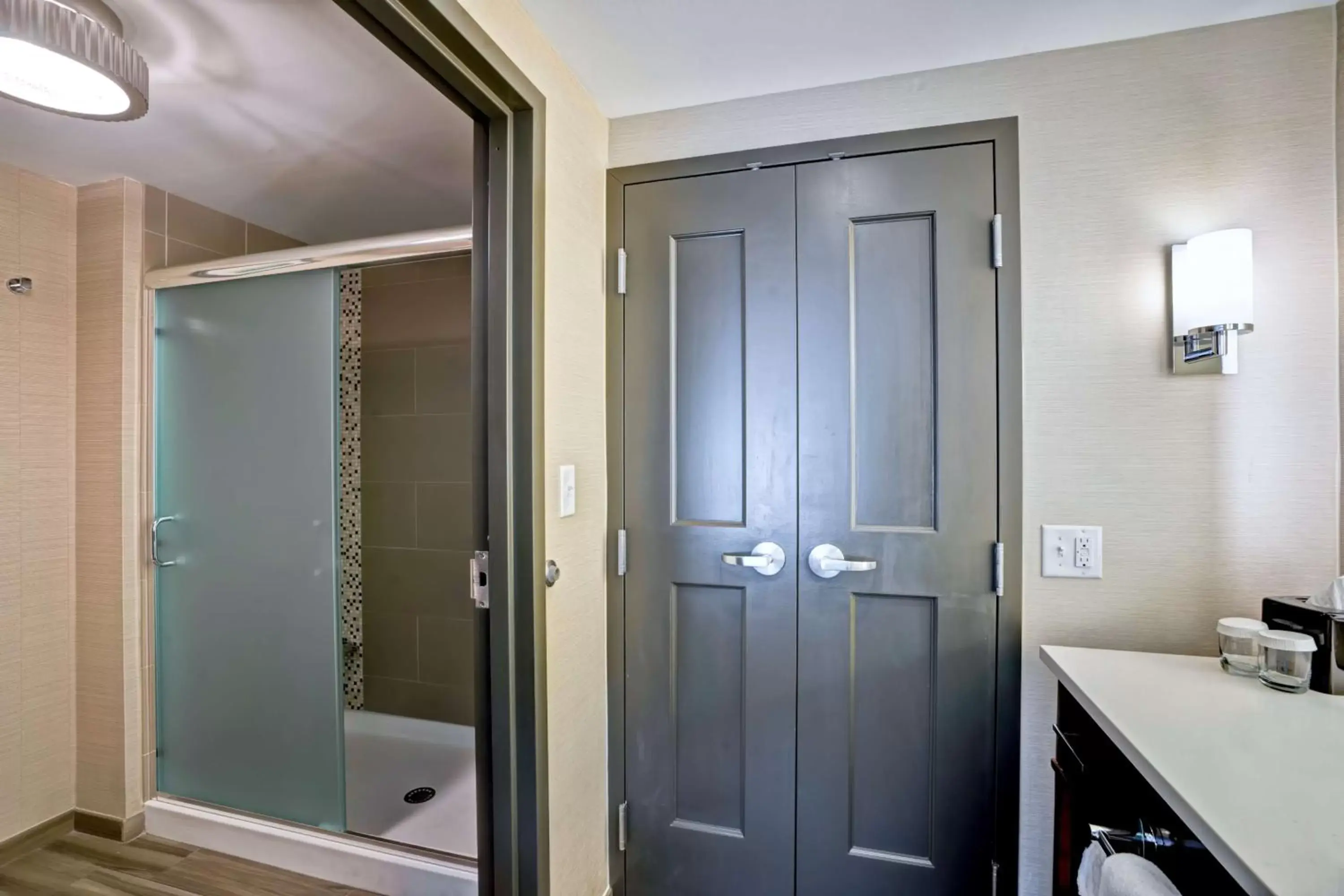 Bathroom in Homewood Suites by Hilton Boston Brookline-Longwood Medical