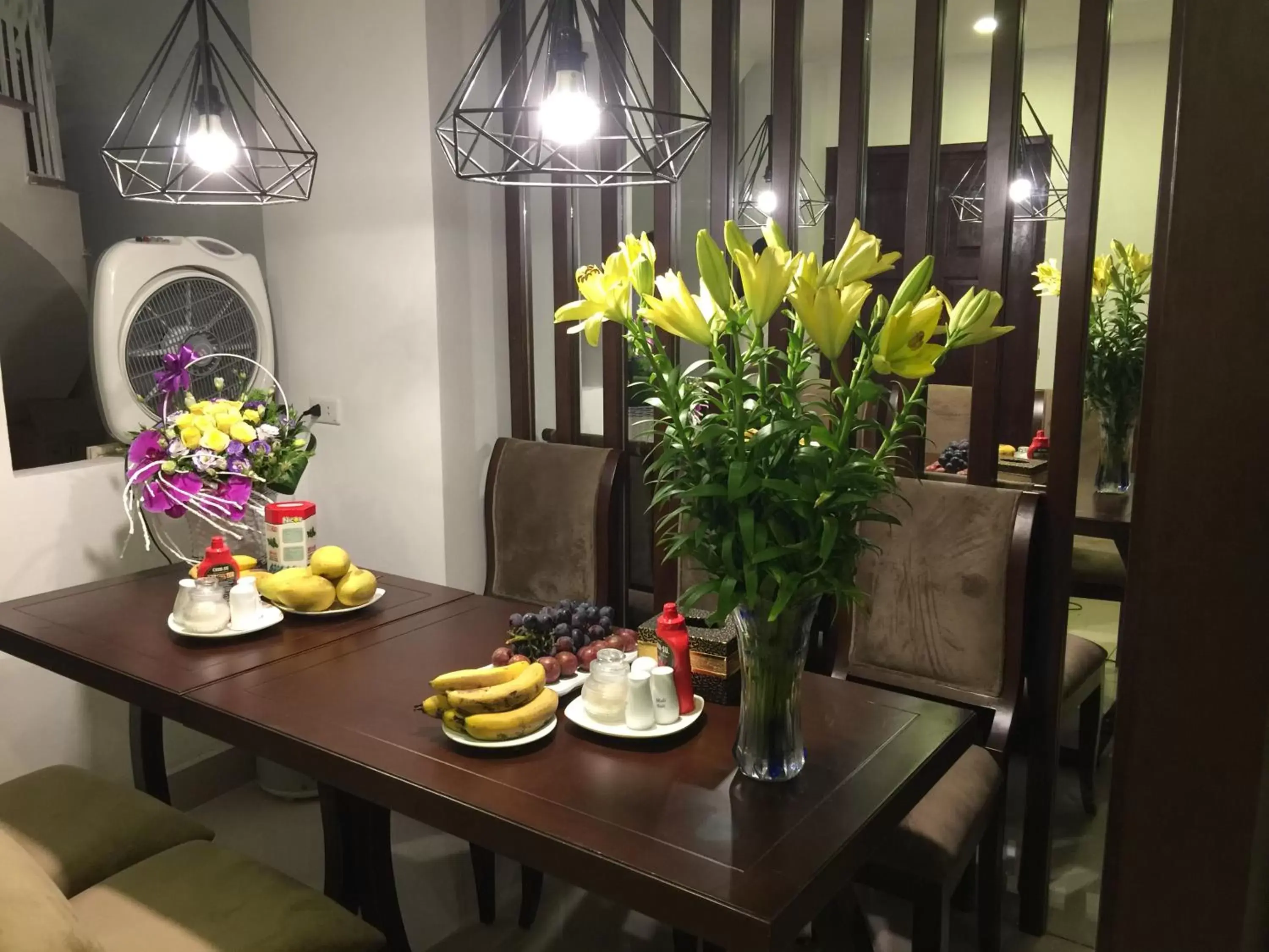 Continental breakfast, Restaurant/Places to Eat in Hanoi La Vision Hotel