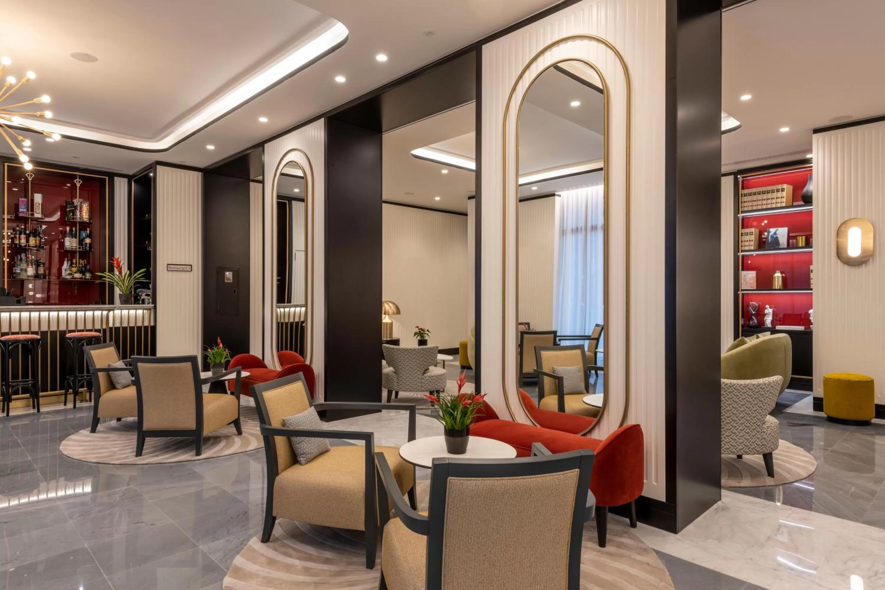 Lobby or reception in H10 Palazzo Galla