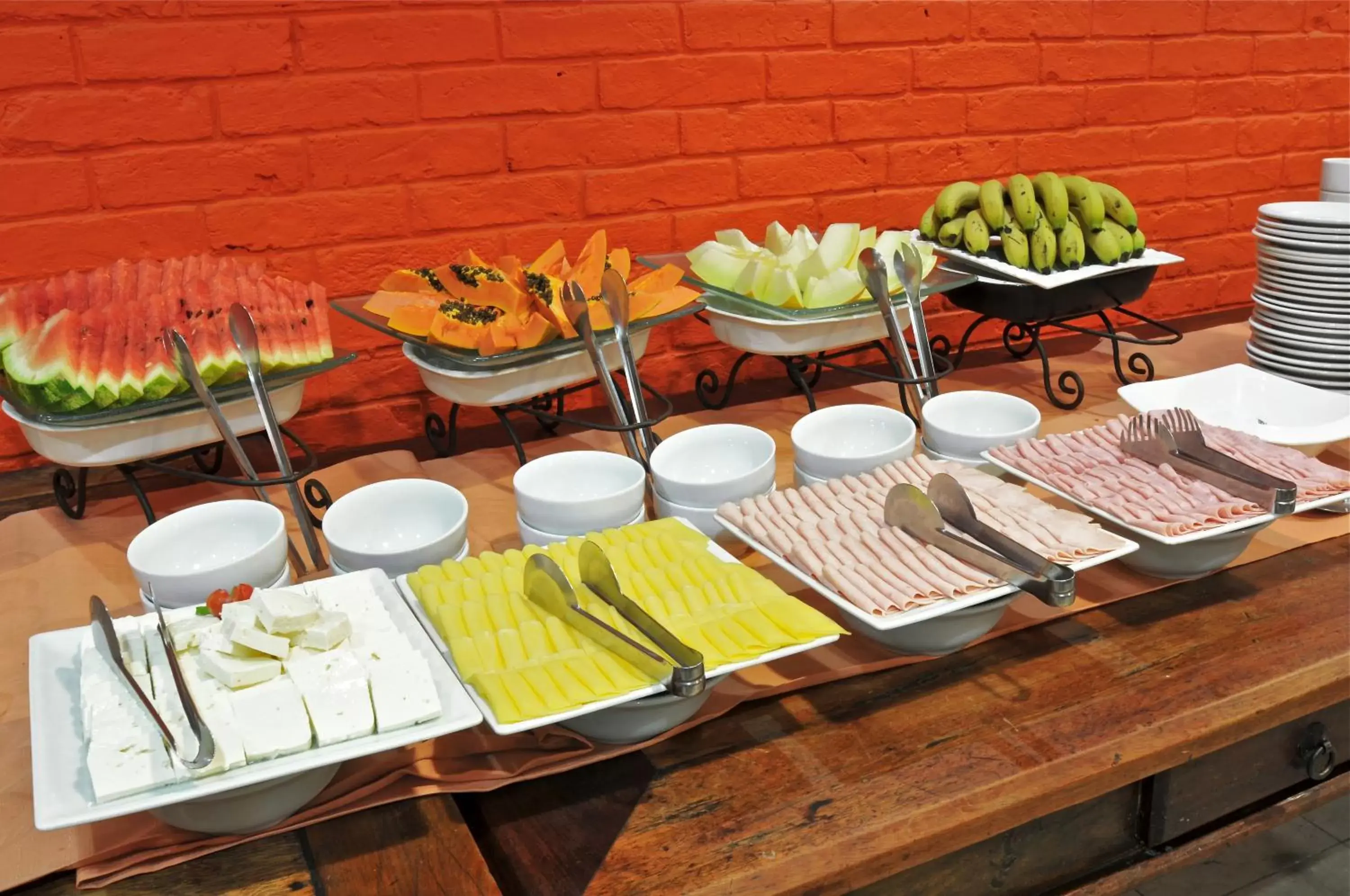 Buffet breakfast, Banquet Facilities in Transamerica Executive Paulista