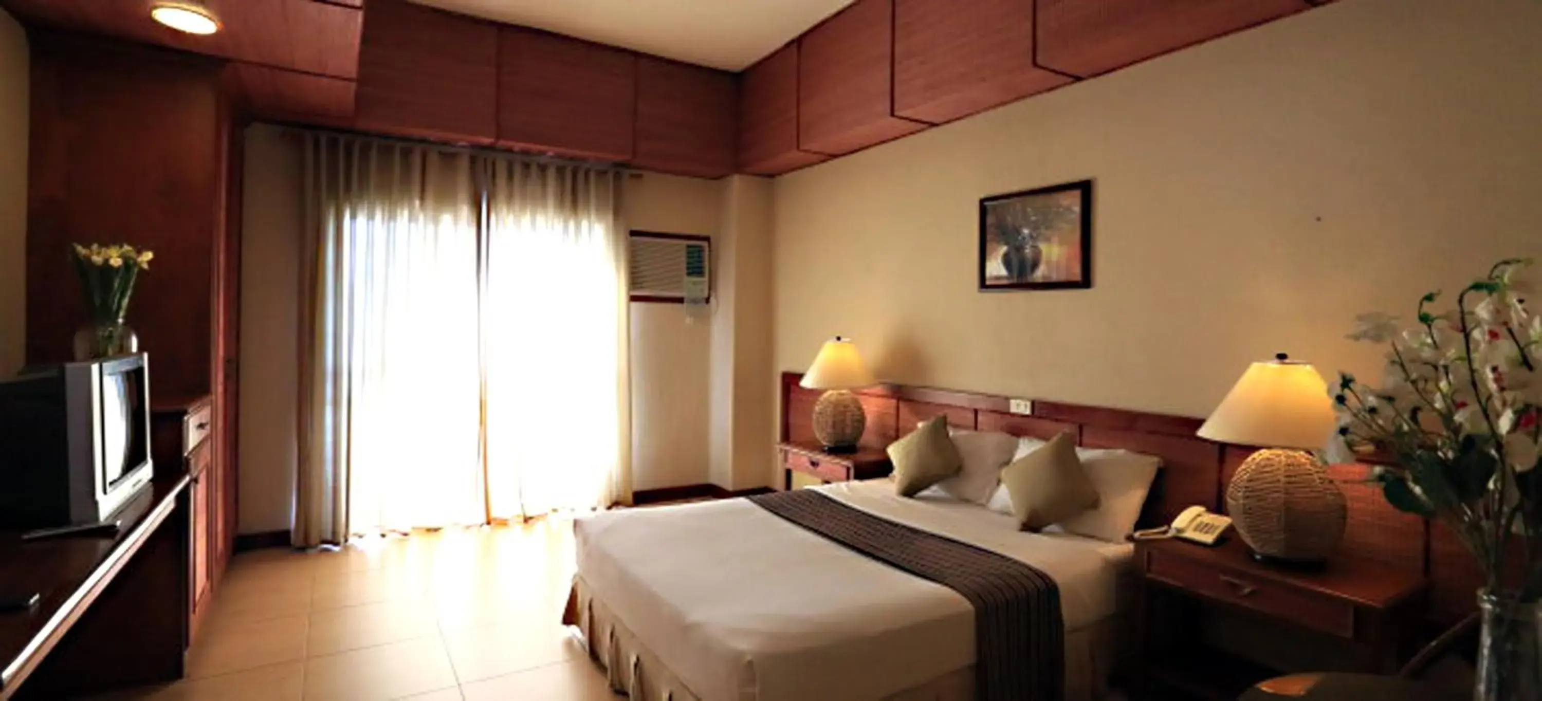 Photo of the whole room, Bed in Java Hotel