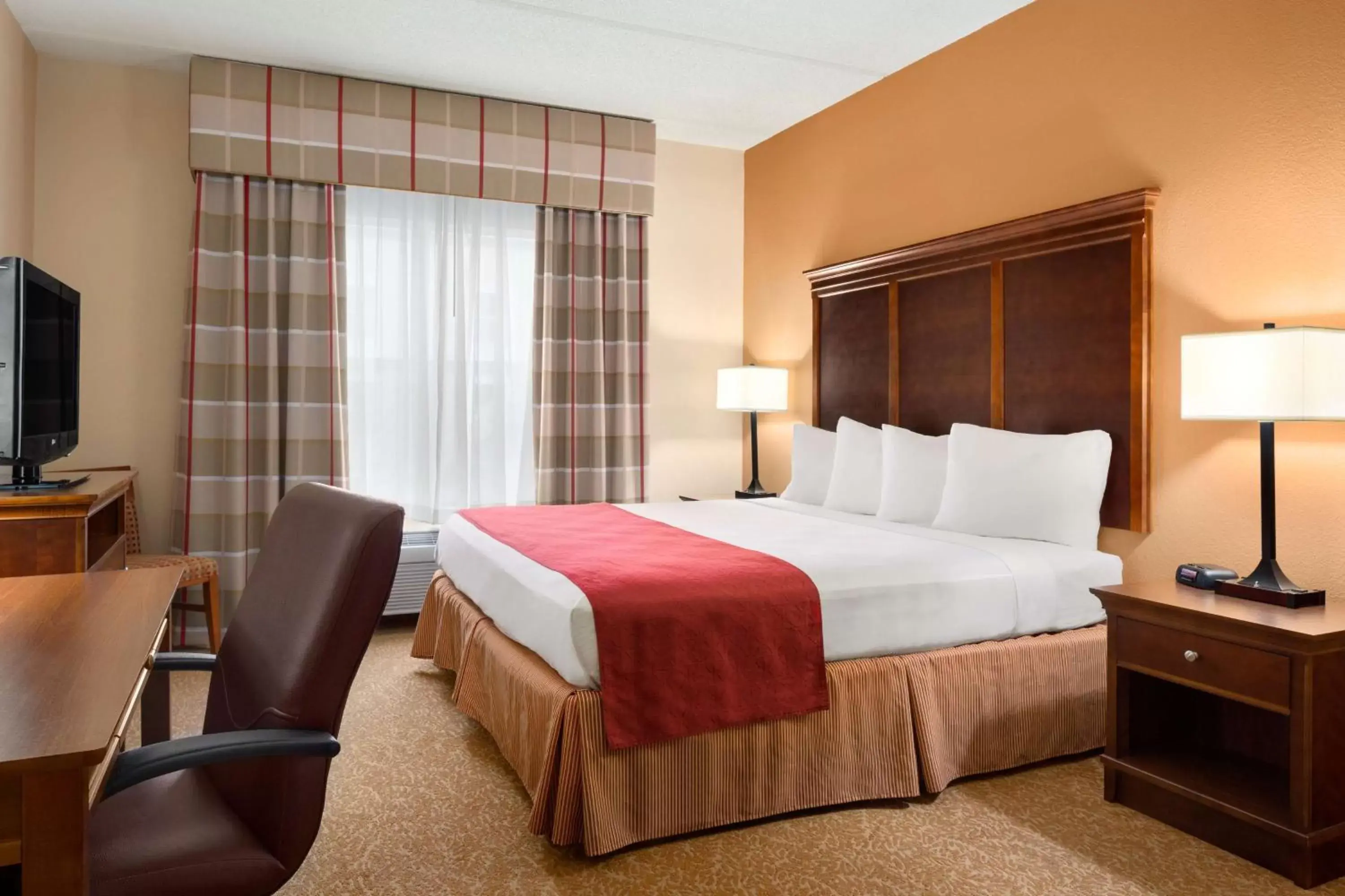 Photo of the whole room, Bed in Country Inn & Suites by Radisson, Anderson, SC