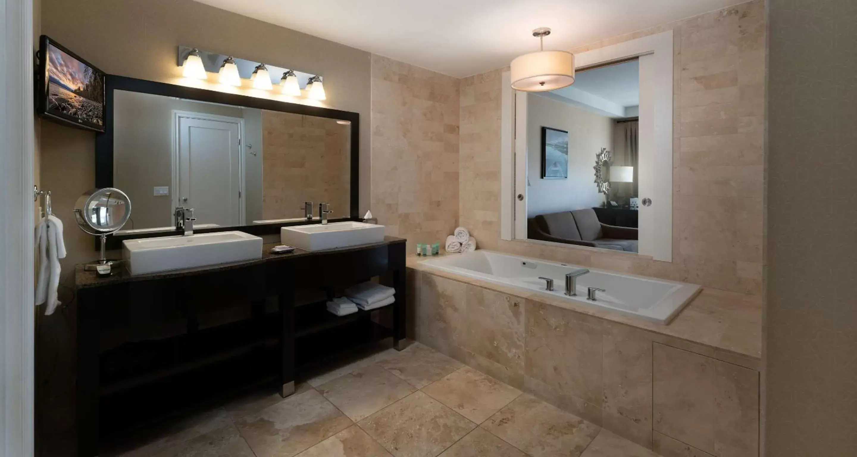 Bathroom in Prestige Oceanfront Resort, WorldHotels Luxury