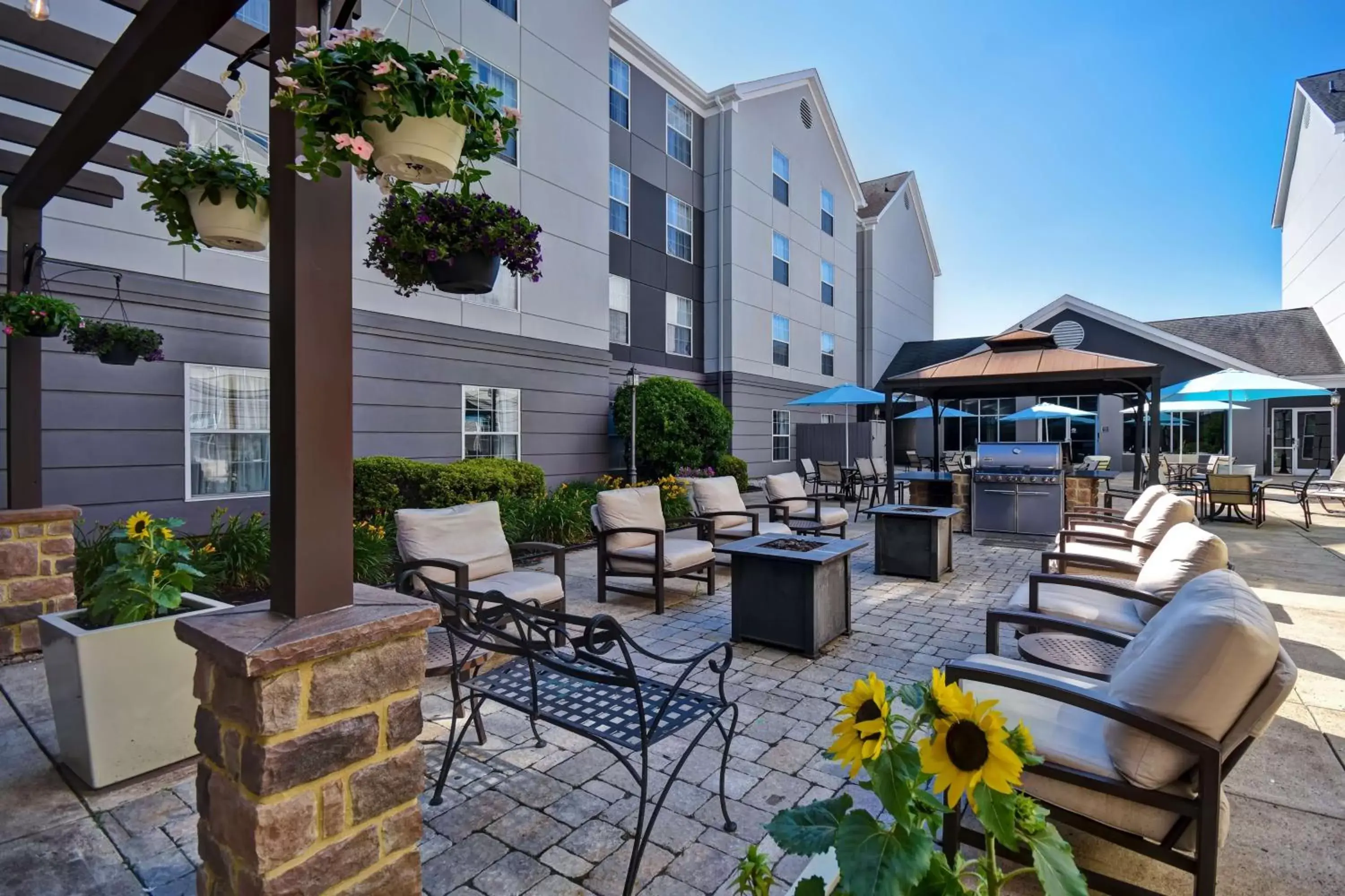 Property building in Homewood Suites by Hilton Philadelphia-Great Valley