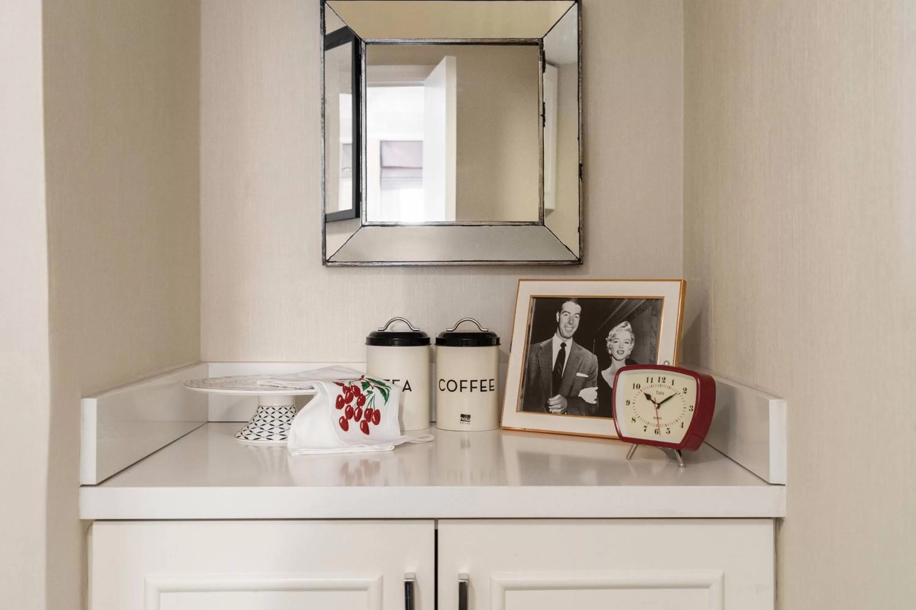 Kitchen or kitchenette in The Lexington Hotel, Autograph Collection