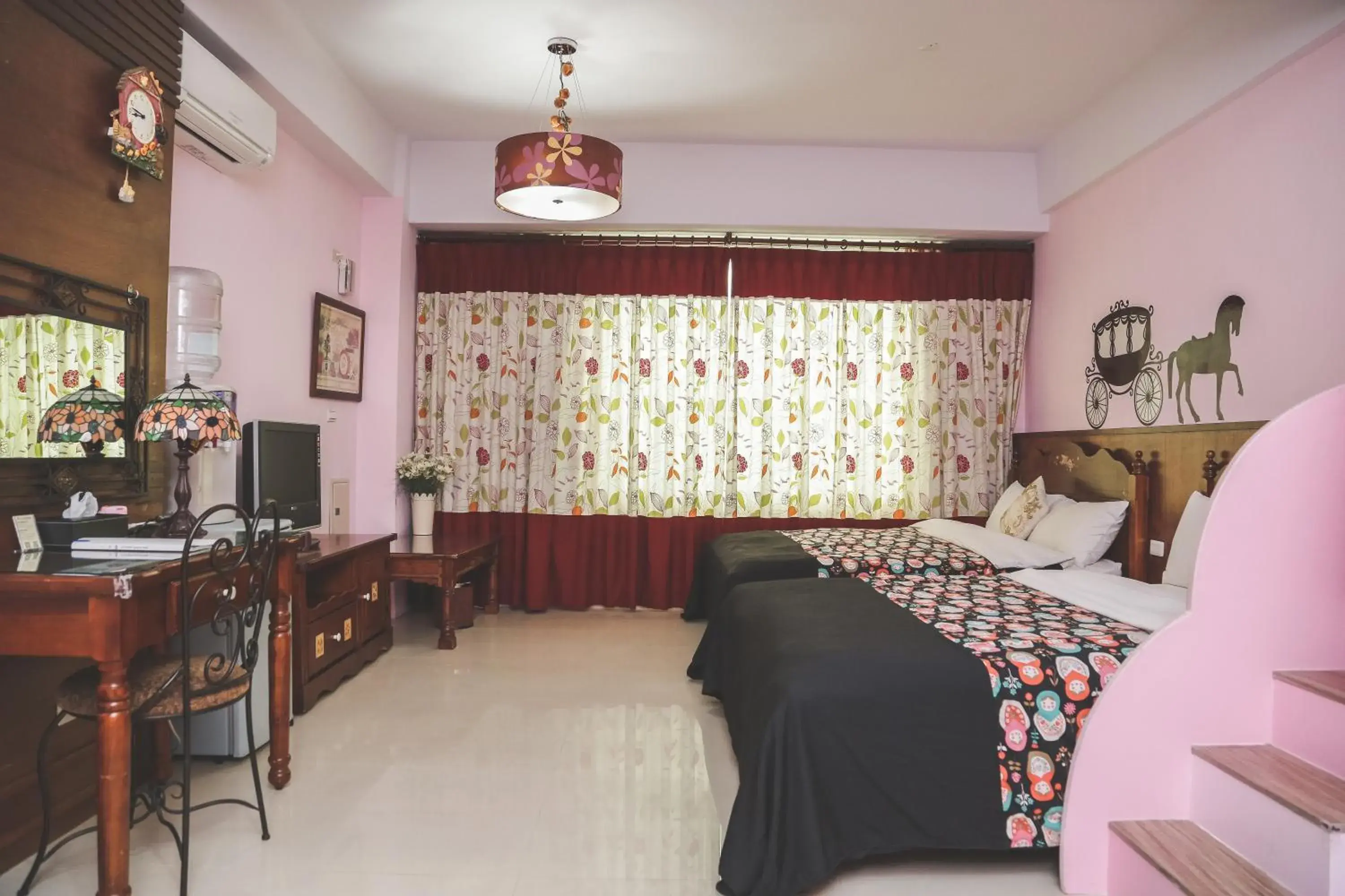 Photo of the whole room in Zhongshan 330 Guest House