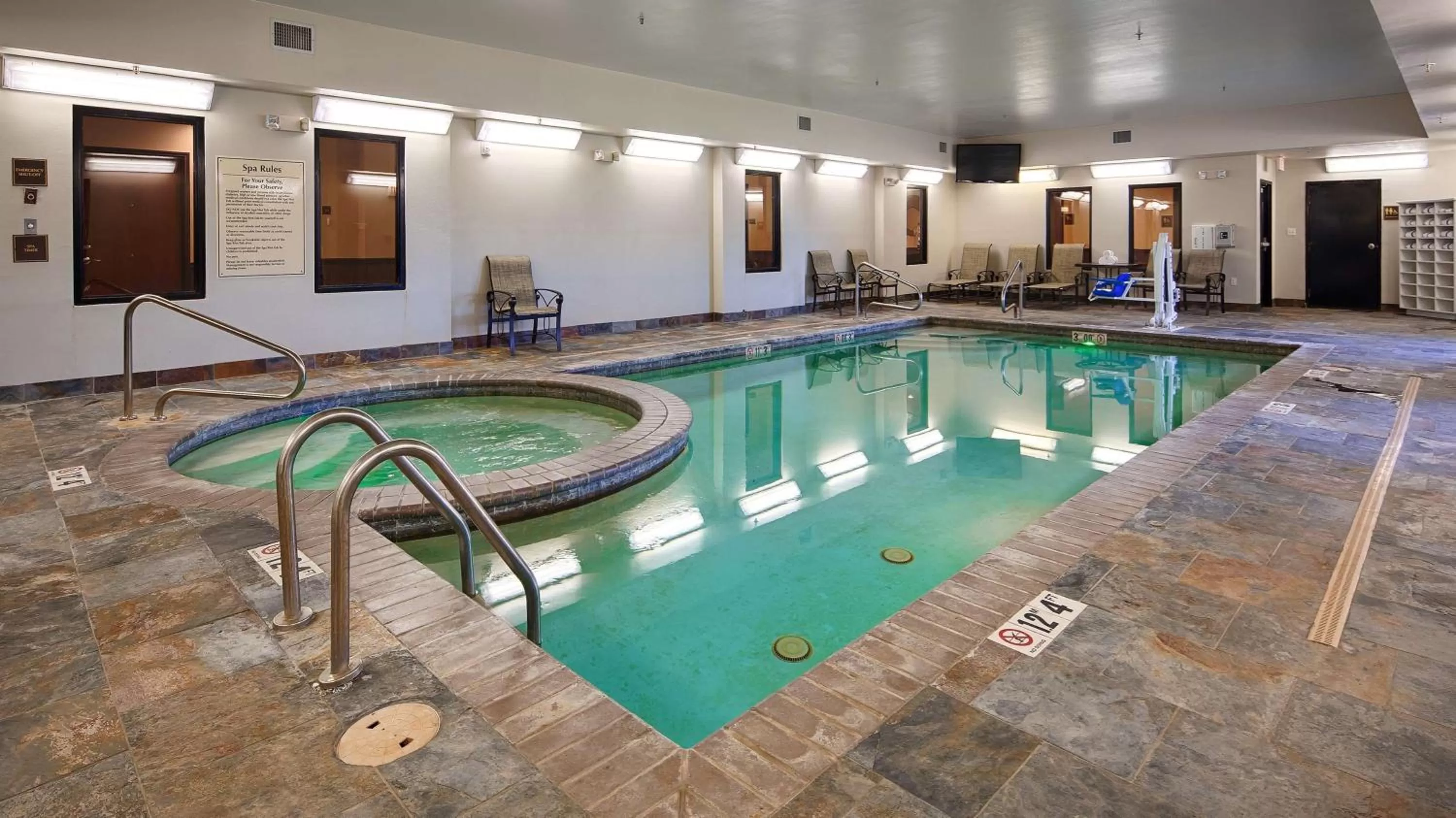 On site, Swimming Pool in Best Western Plus DeSoto Inn & Suites
