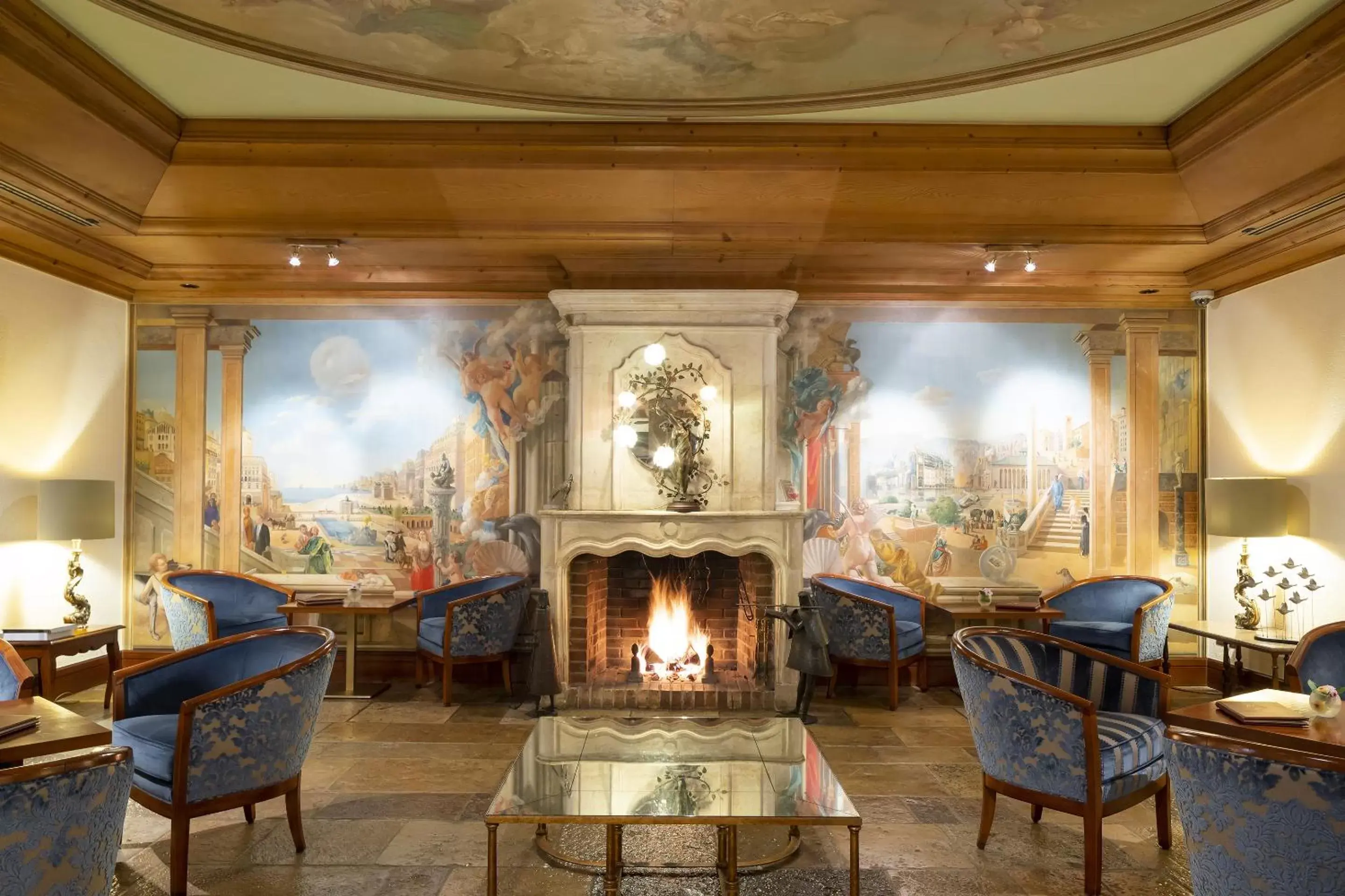 Lobby or reception, Restaurant/Places to Eat in Hôtel de la Cigogne