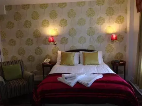 Standard Twin Room in Hardwicke Hall Manor Hotel