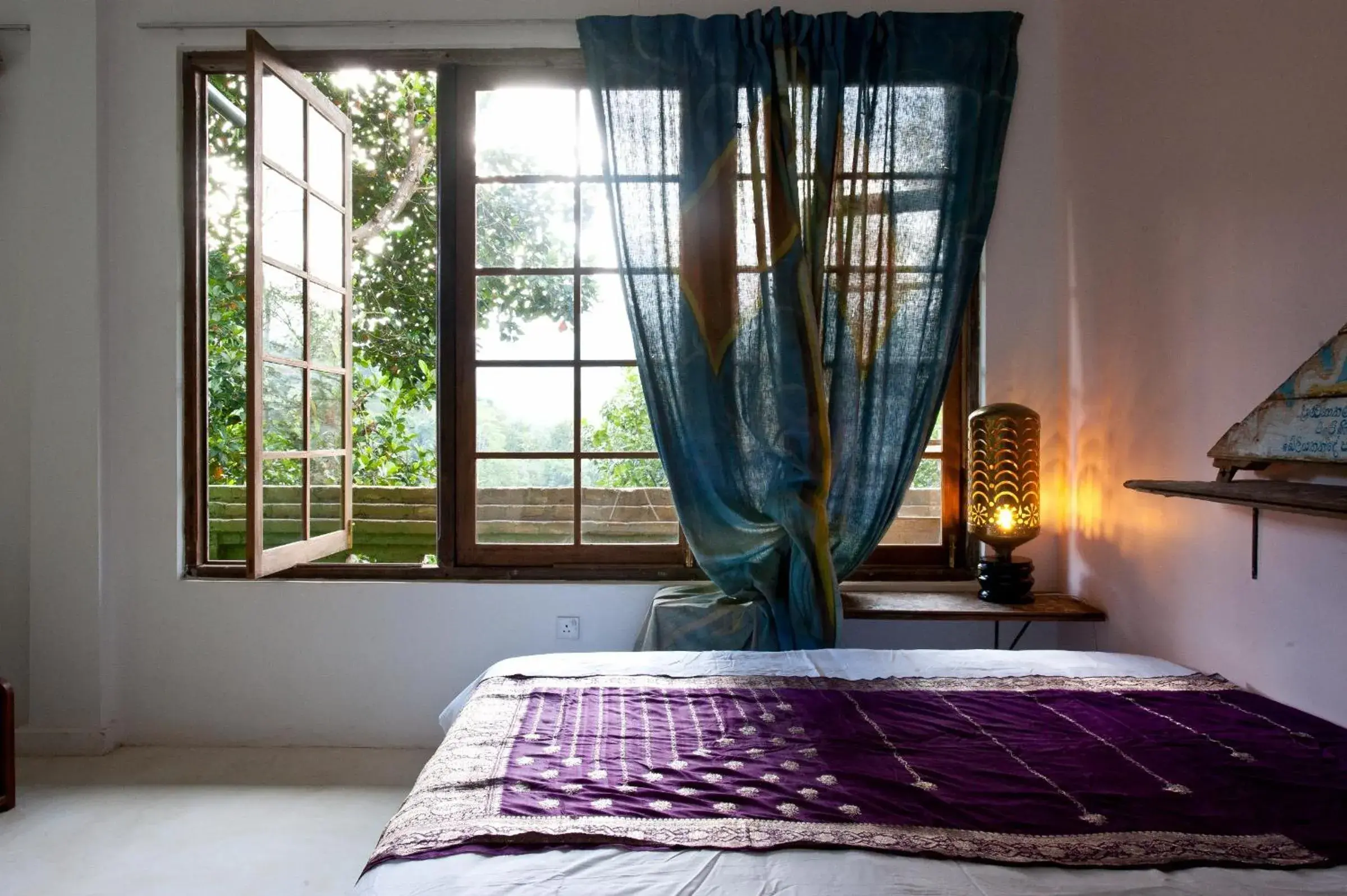 Bedroom, Bed in The Kandy Samadhicentre