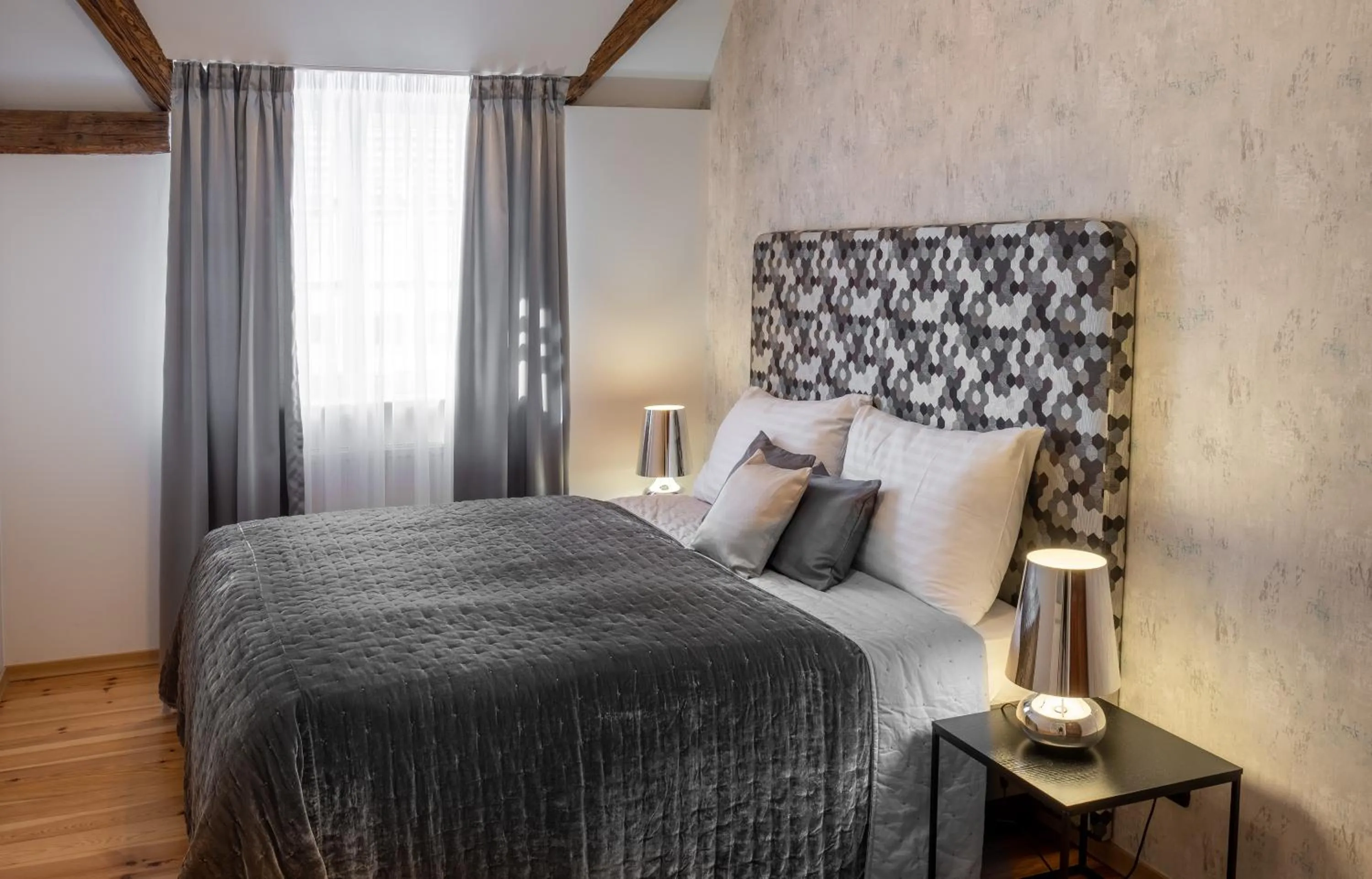 Bedroom, Bed in Chateau 9 Apartments by Adrez