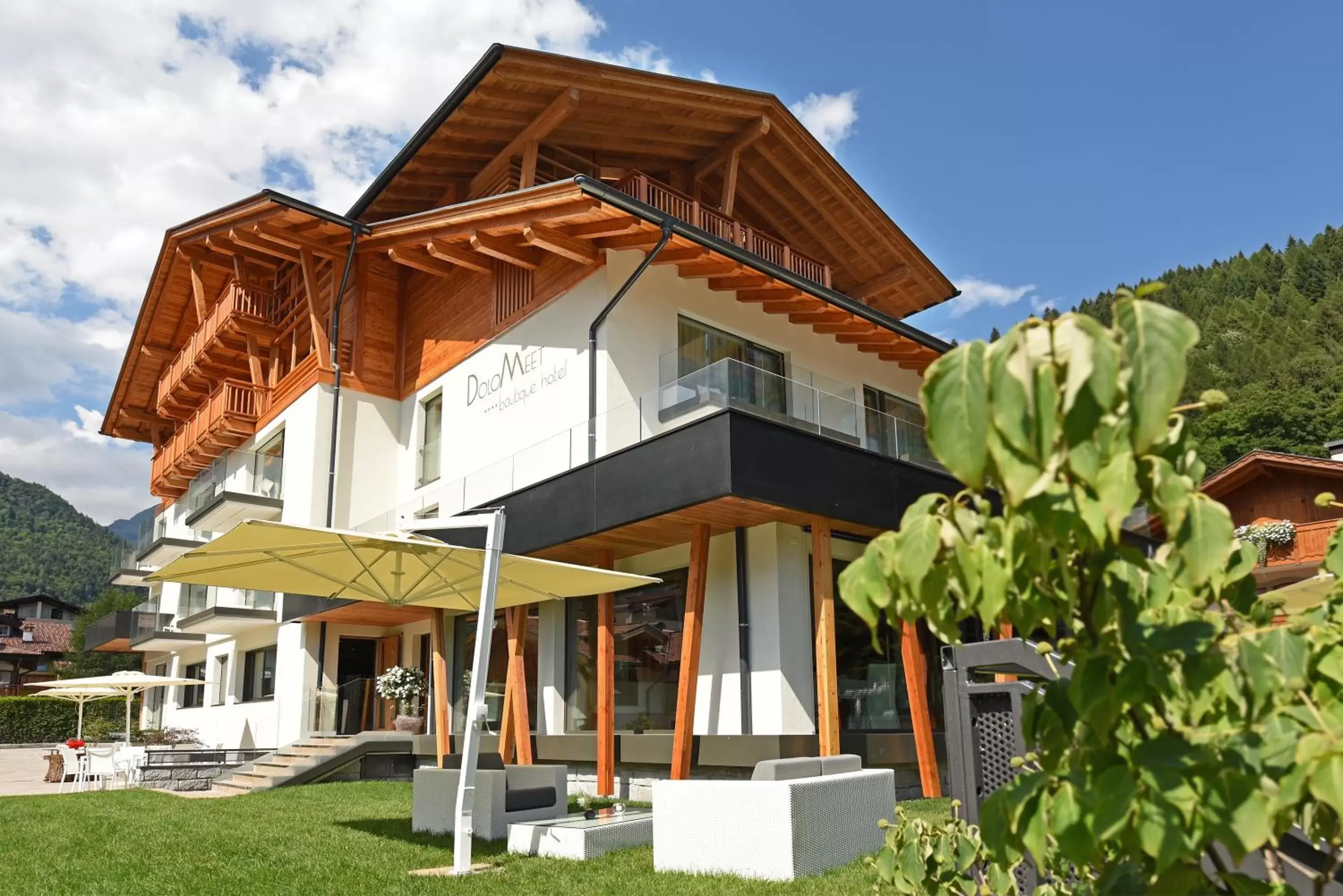Property building in Dolomeet Boutique Hotel