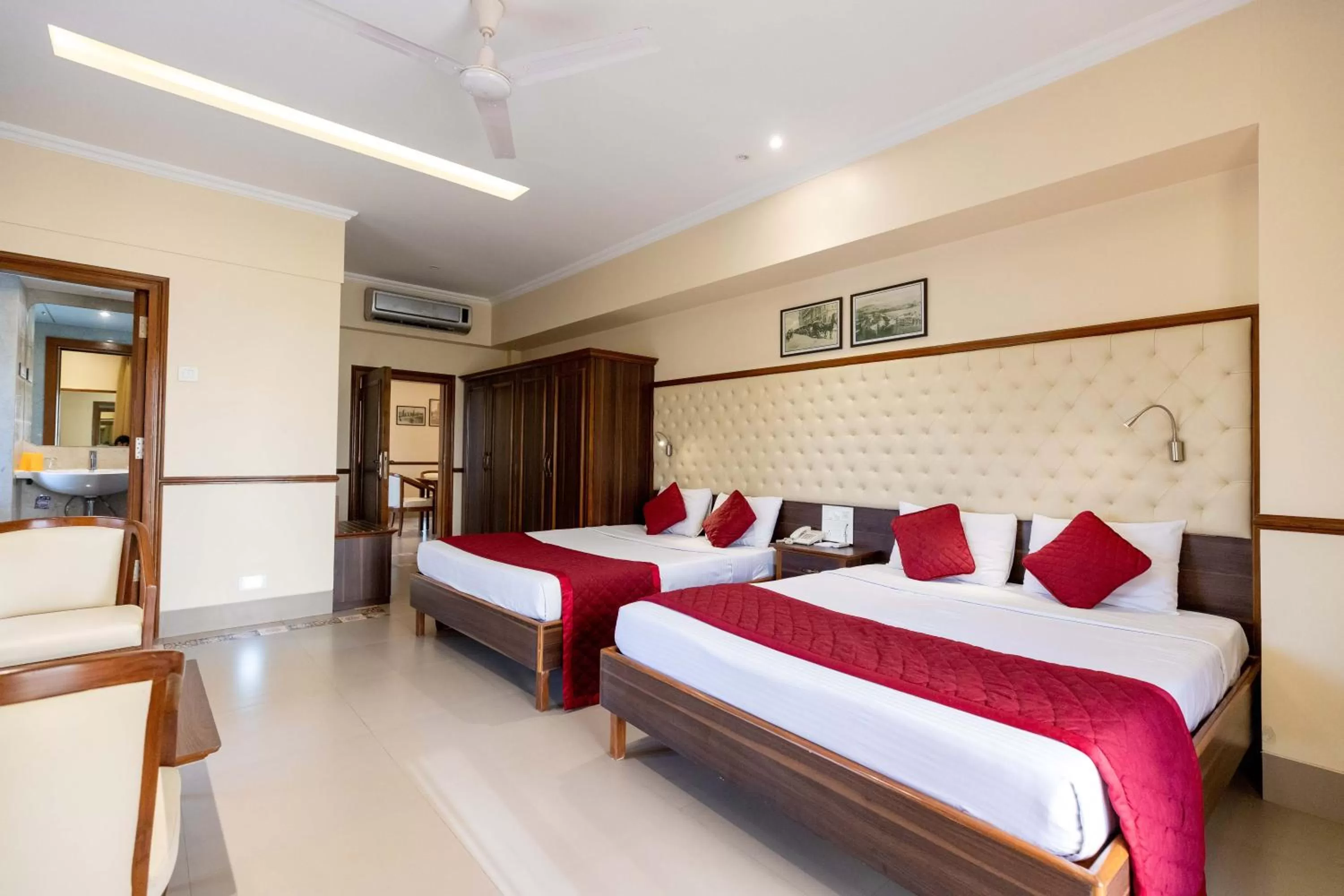 Bedroom, Bed in West End Hotel Opp Bombay Hospital