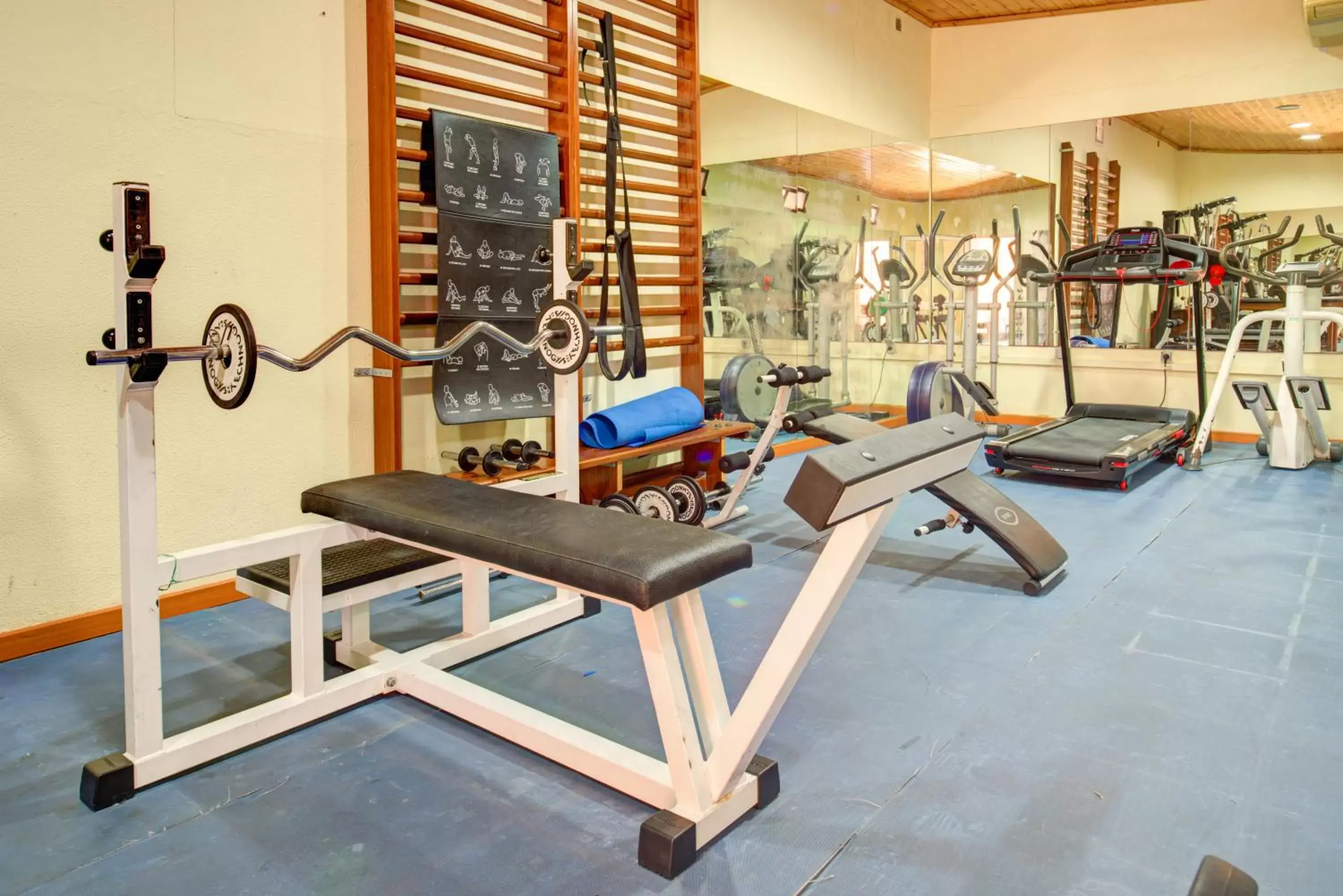 Fitness centre/facilities, Fitness Center/Facilities in Choromar Apartments