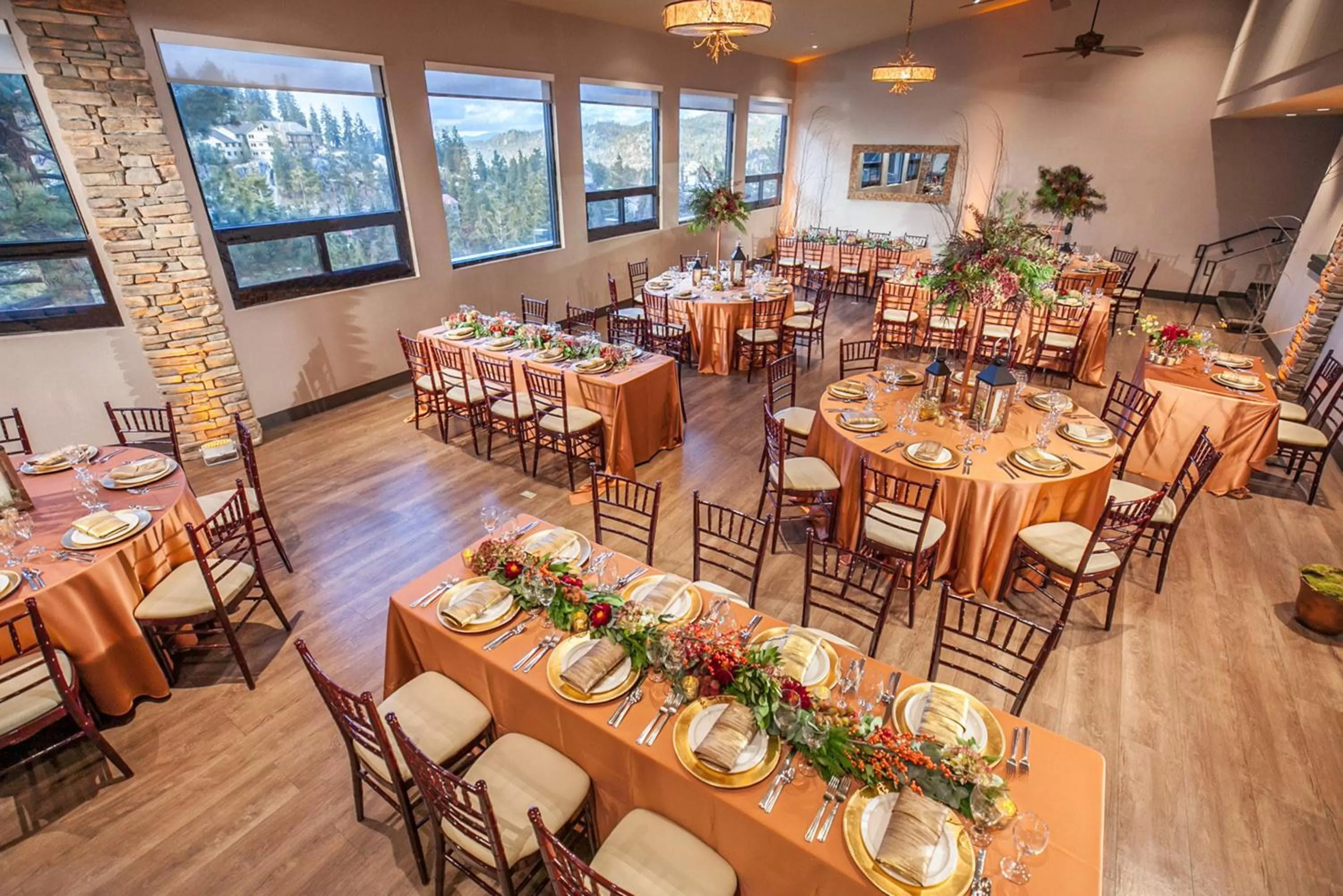 Restaurant/places to eat in Holiday Inn Club Vacations - Tahoe Ridge Resort