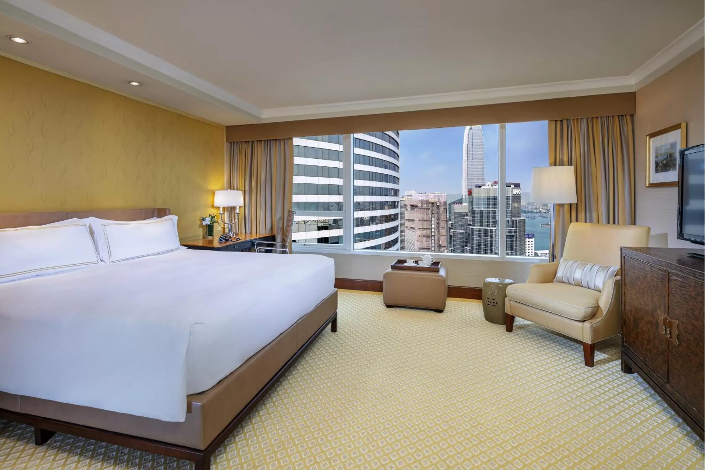 Bedroom in Conrad Hong Kong