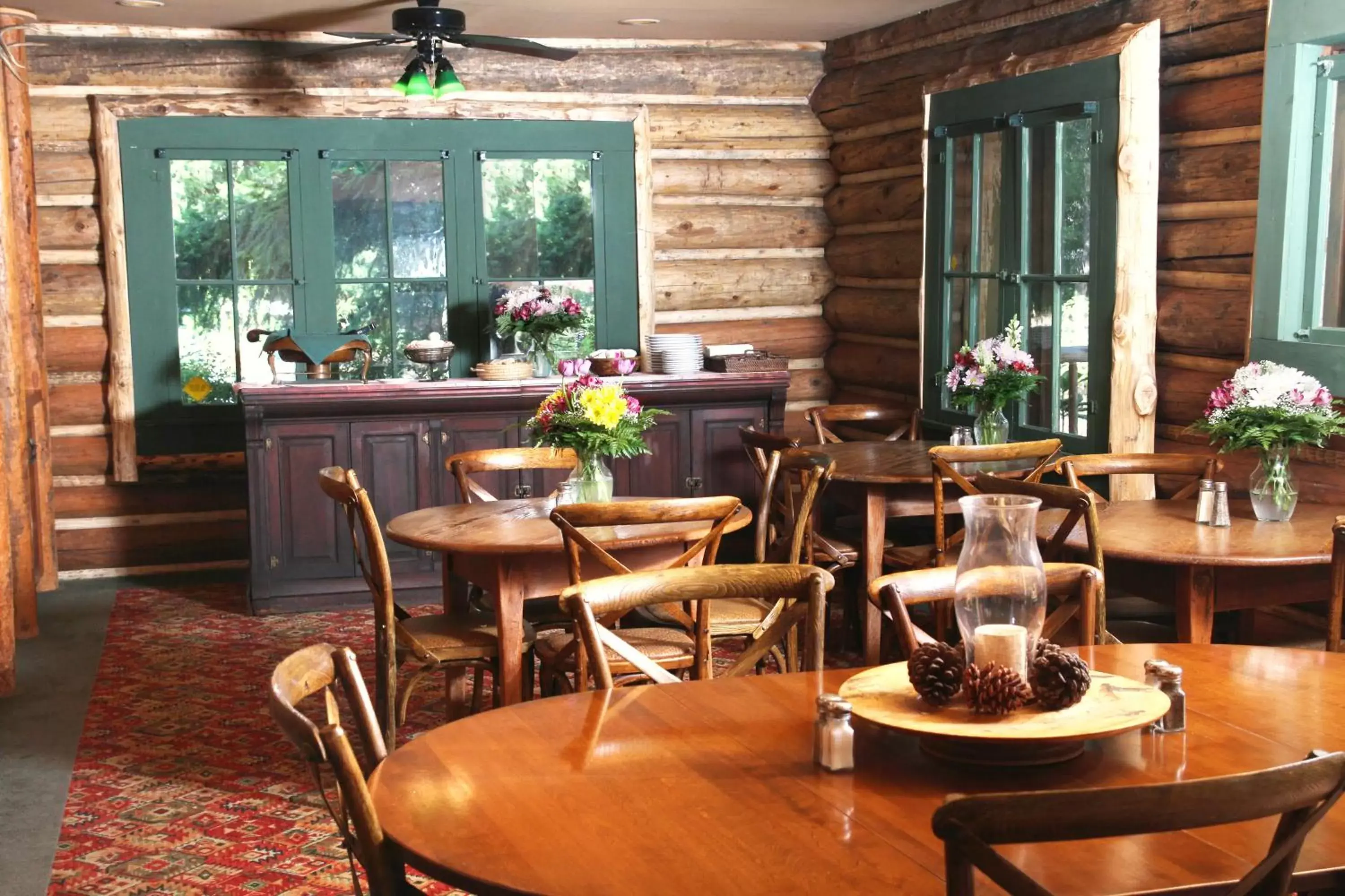 Restaurant/places to eat in Weasku Inn Restaurant/places to eat in Weasku Inn