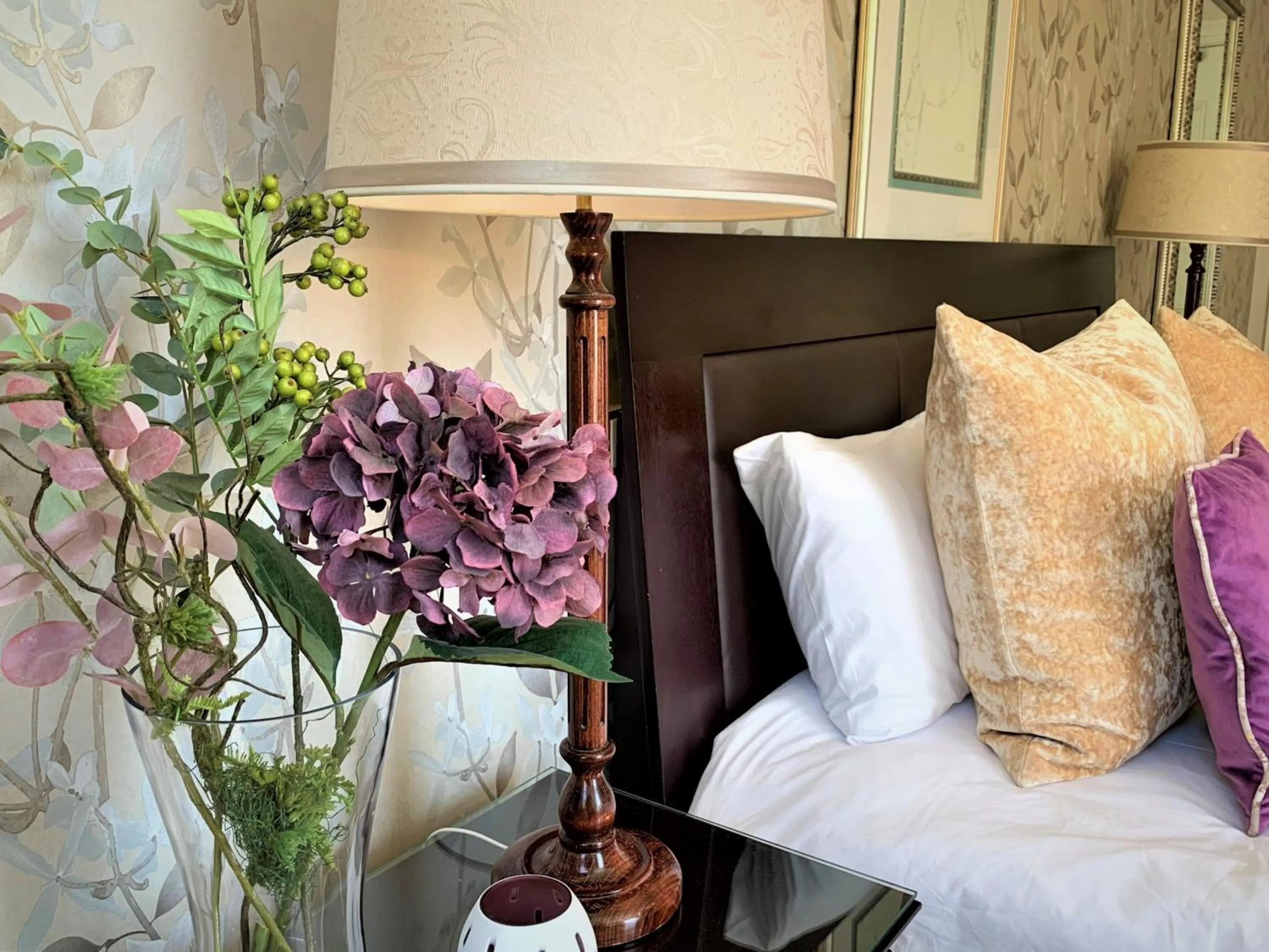 Bedroom, Bed in Abbey Manor Luxury Guesthouse