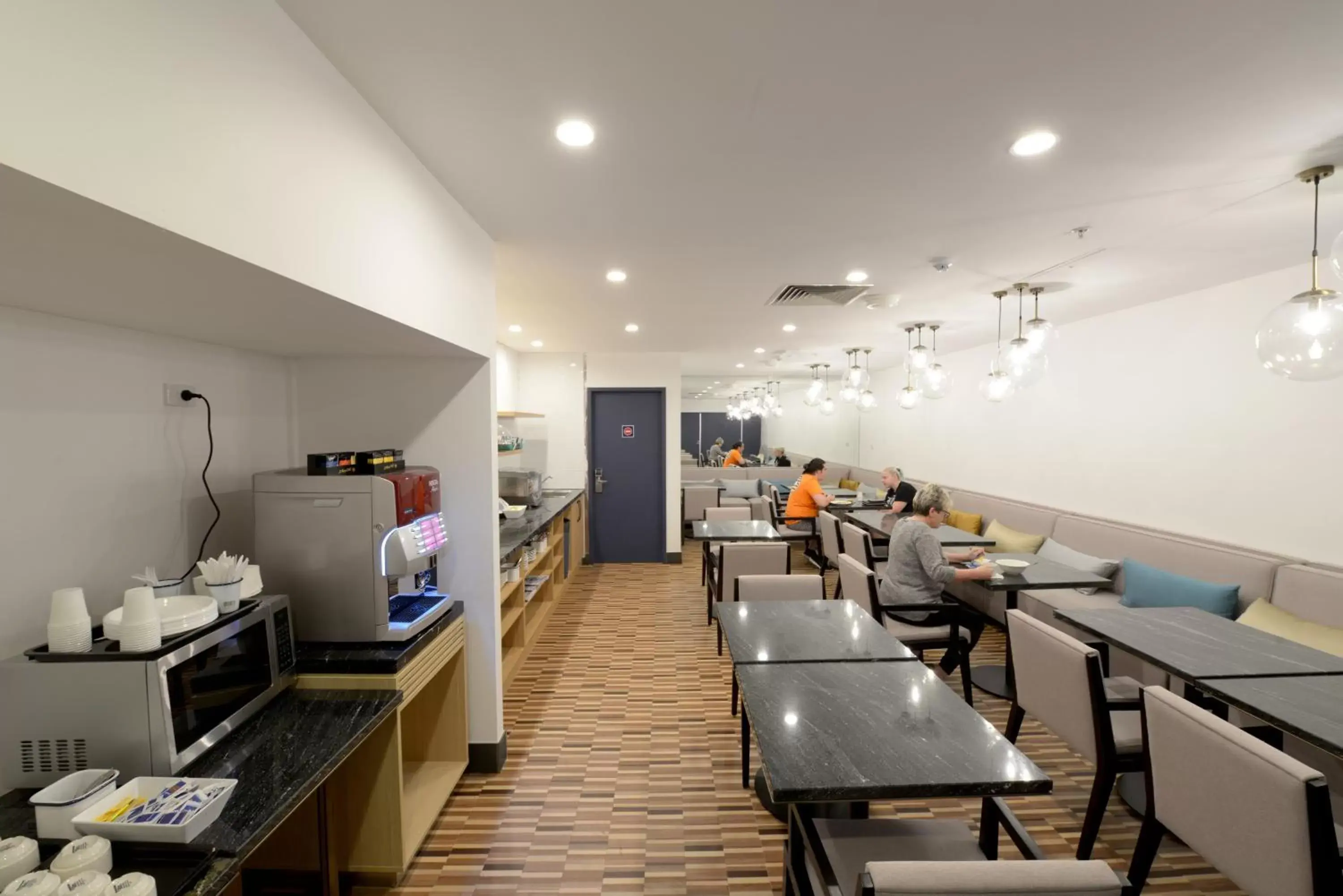 Restaurant/Places to Eat in ibis Budget - Melbourne CBD