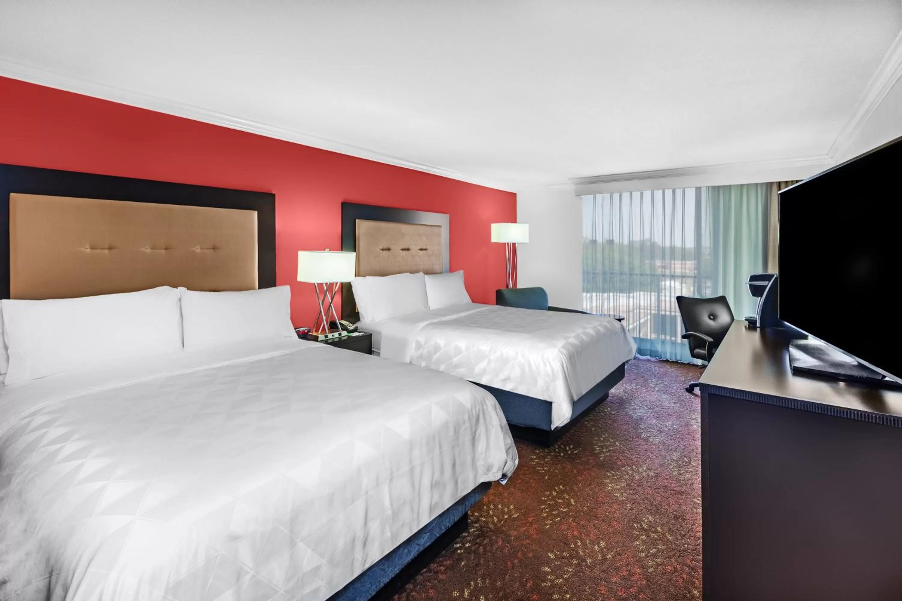 Photo of the whole room, Bed in Holiday Inn Tyler - Conference Center by IHG