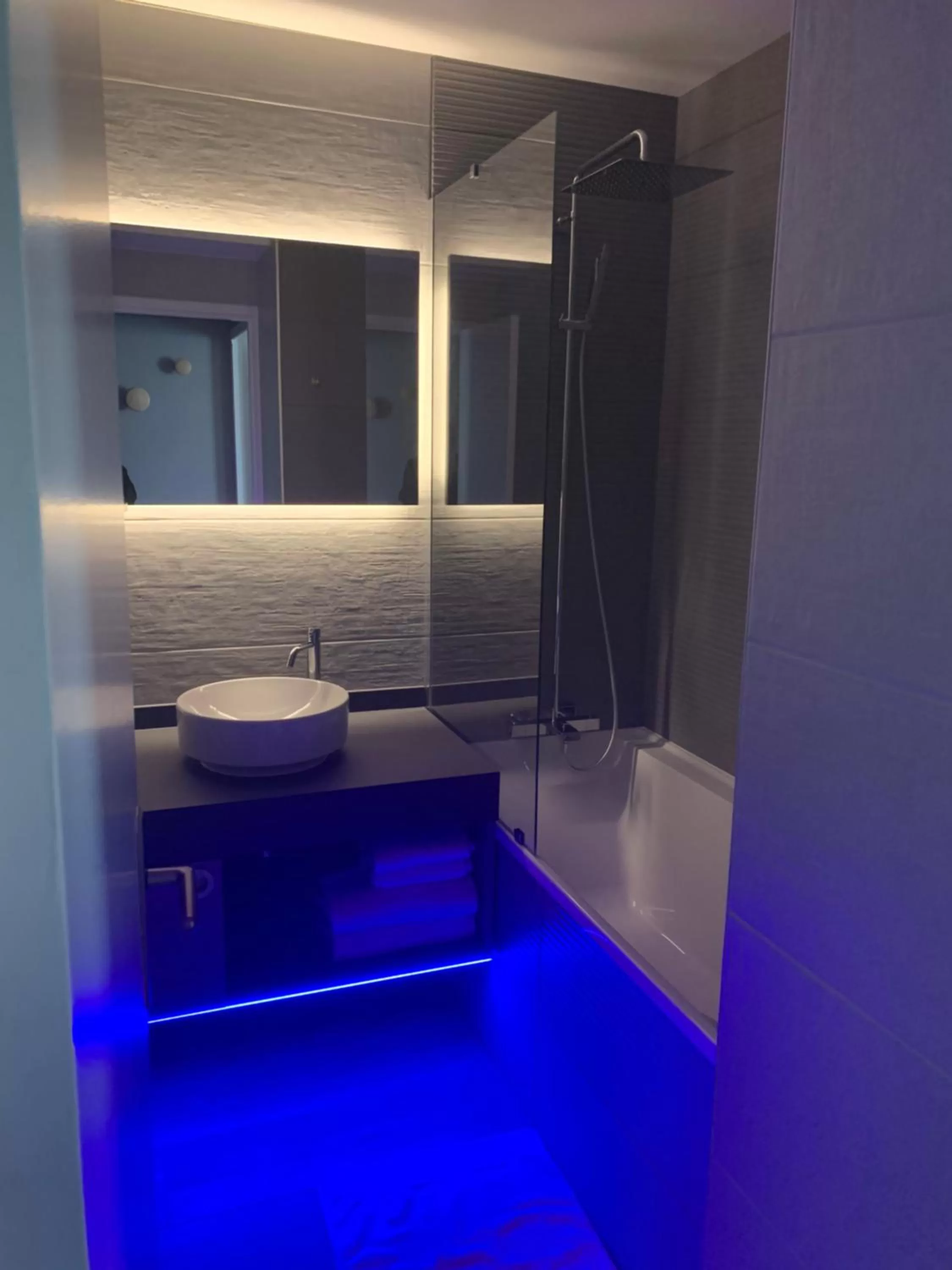 Bathroom in Best Western Plus La Fayette Hotel et SPA