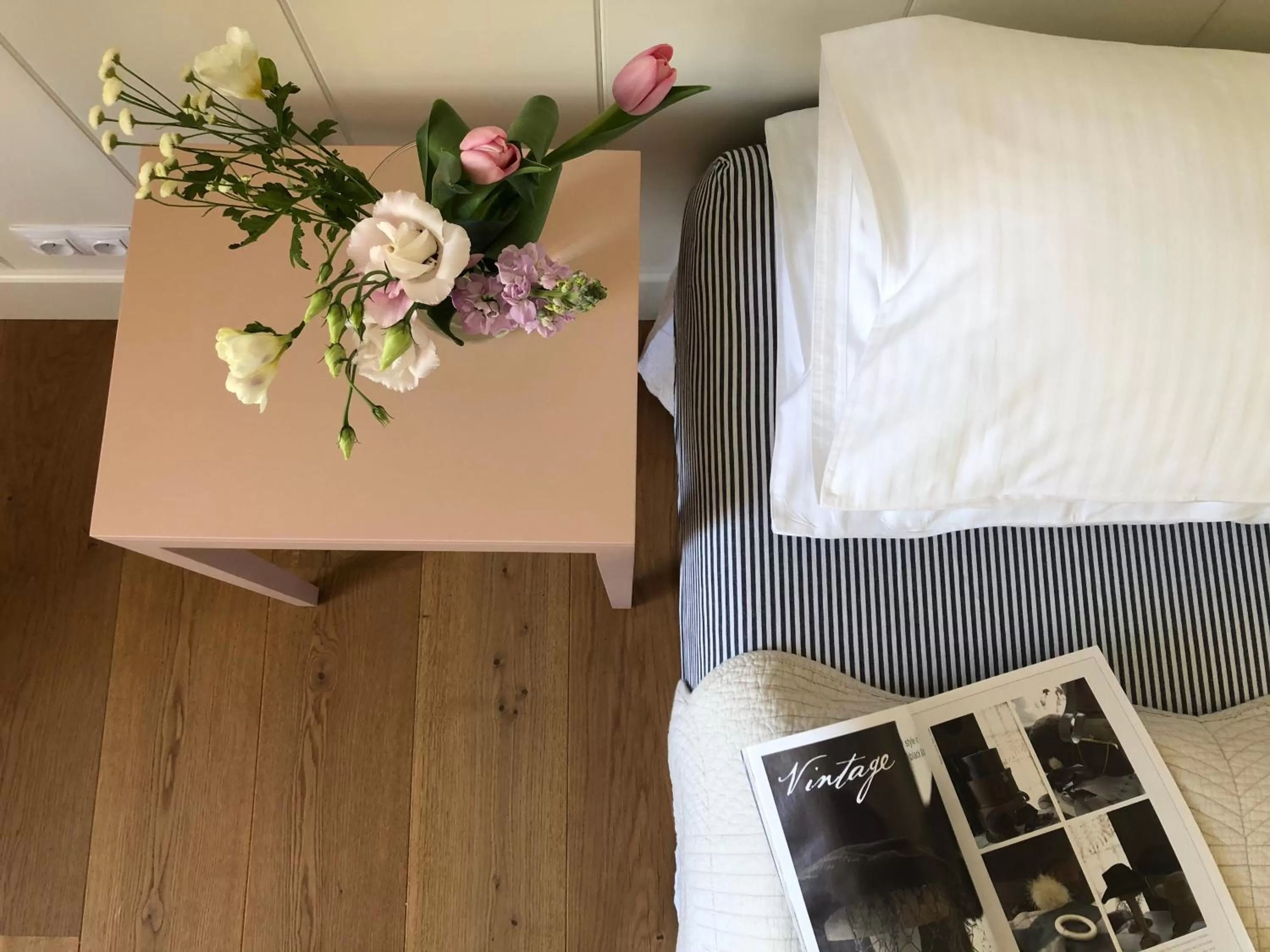 Bedroom, Bed in Galerie Suites