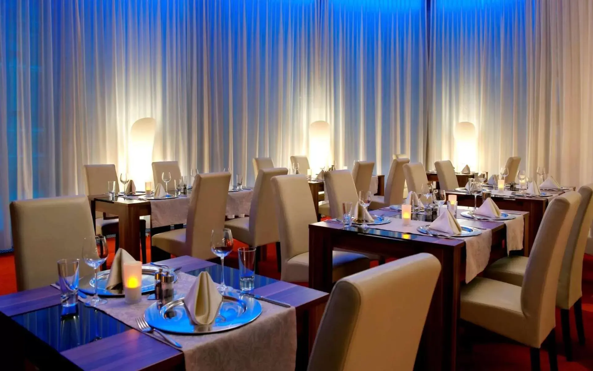 Lounge or bar, Restaurant/Places to Eat in Park Plaza Wallstreet Berlin Mitte