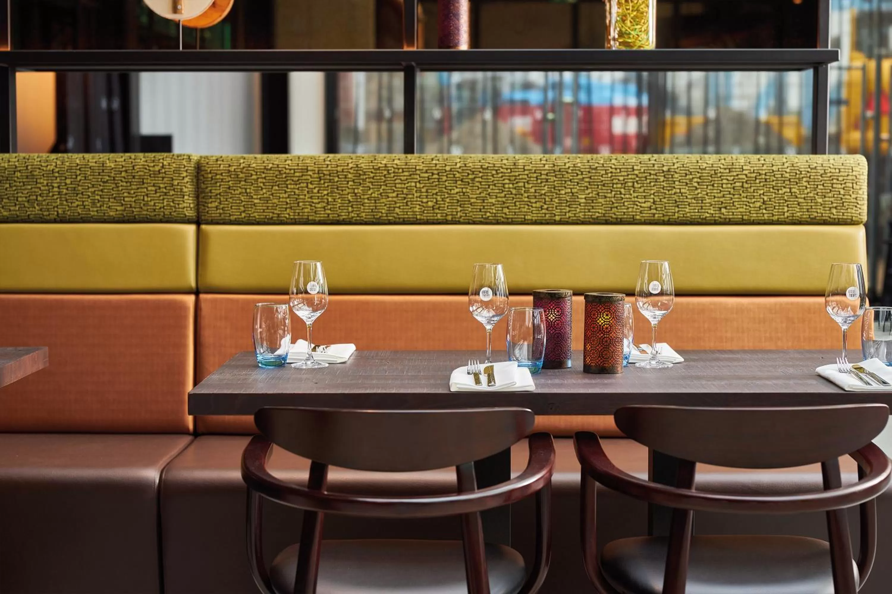 Restaurant/places to eat in Inntel Hotels Amsterdam Landmark