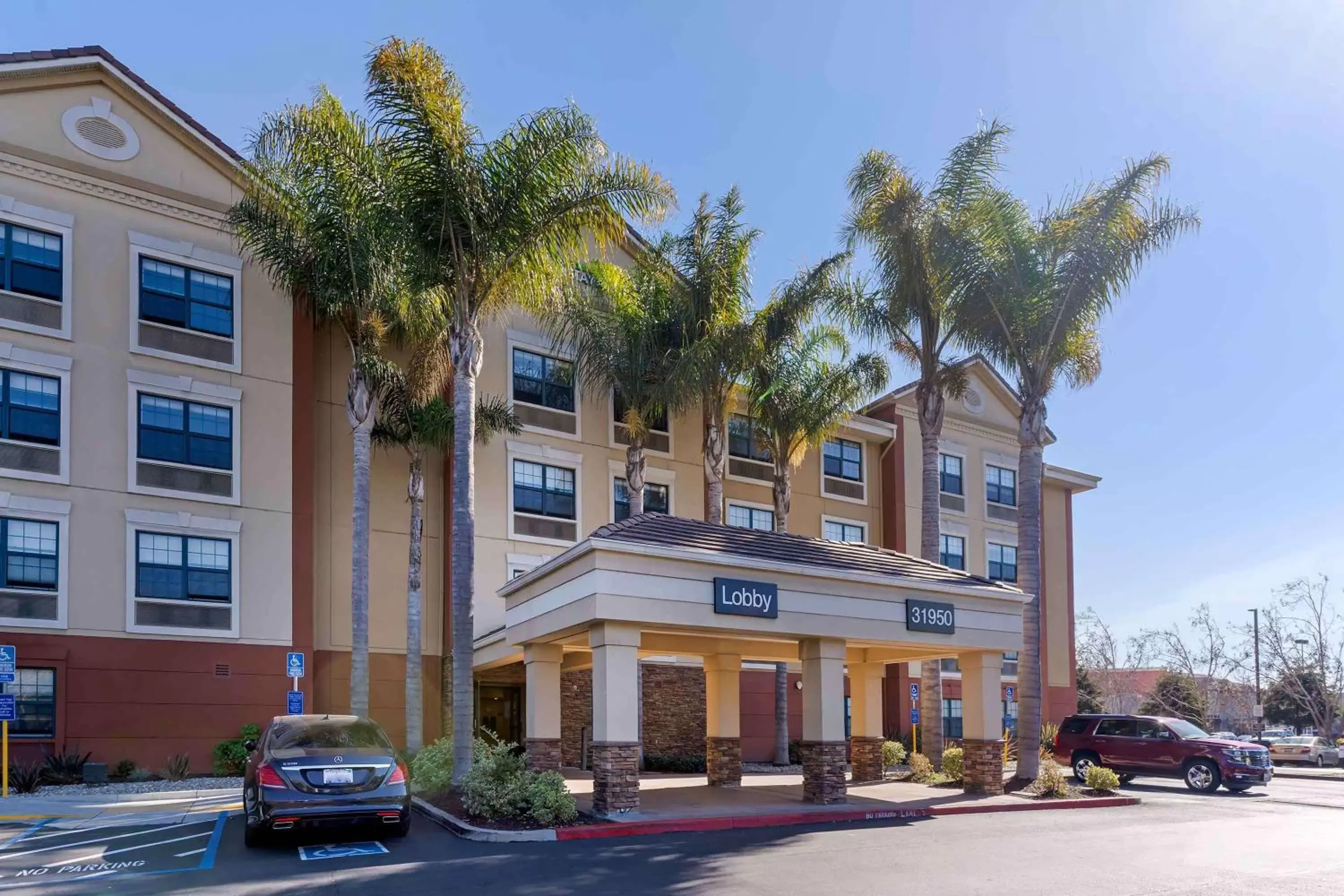 Property Building in Extended Stay America Premier Suites - Union City - Dyer St