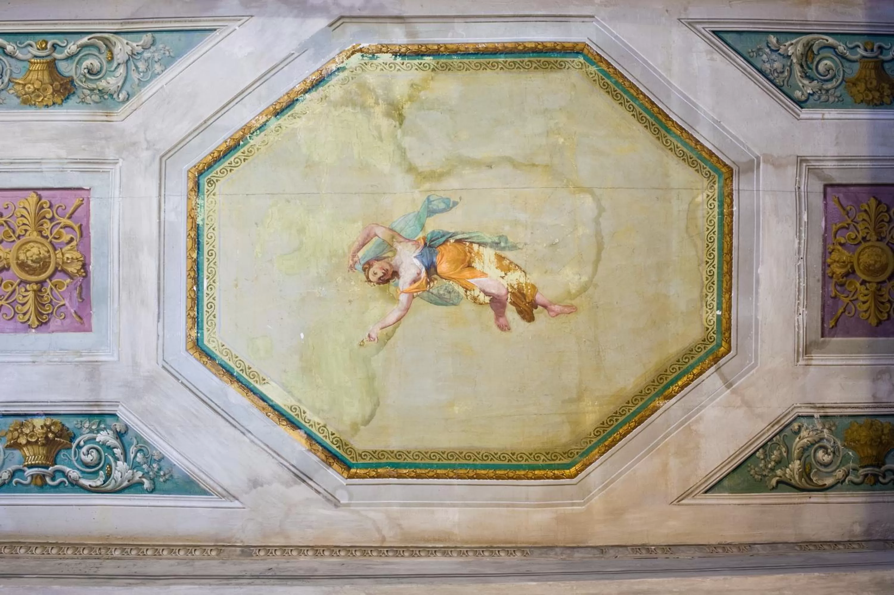 Decorative detail in Alloro B&B