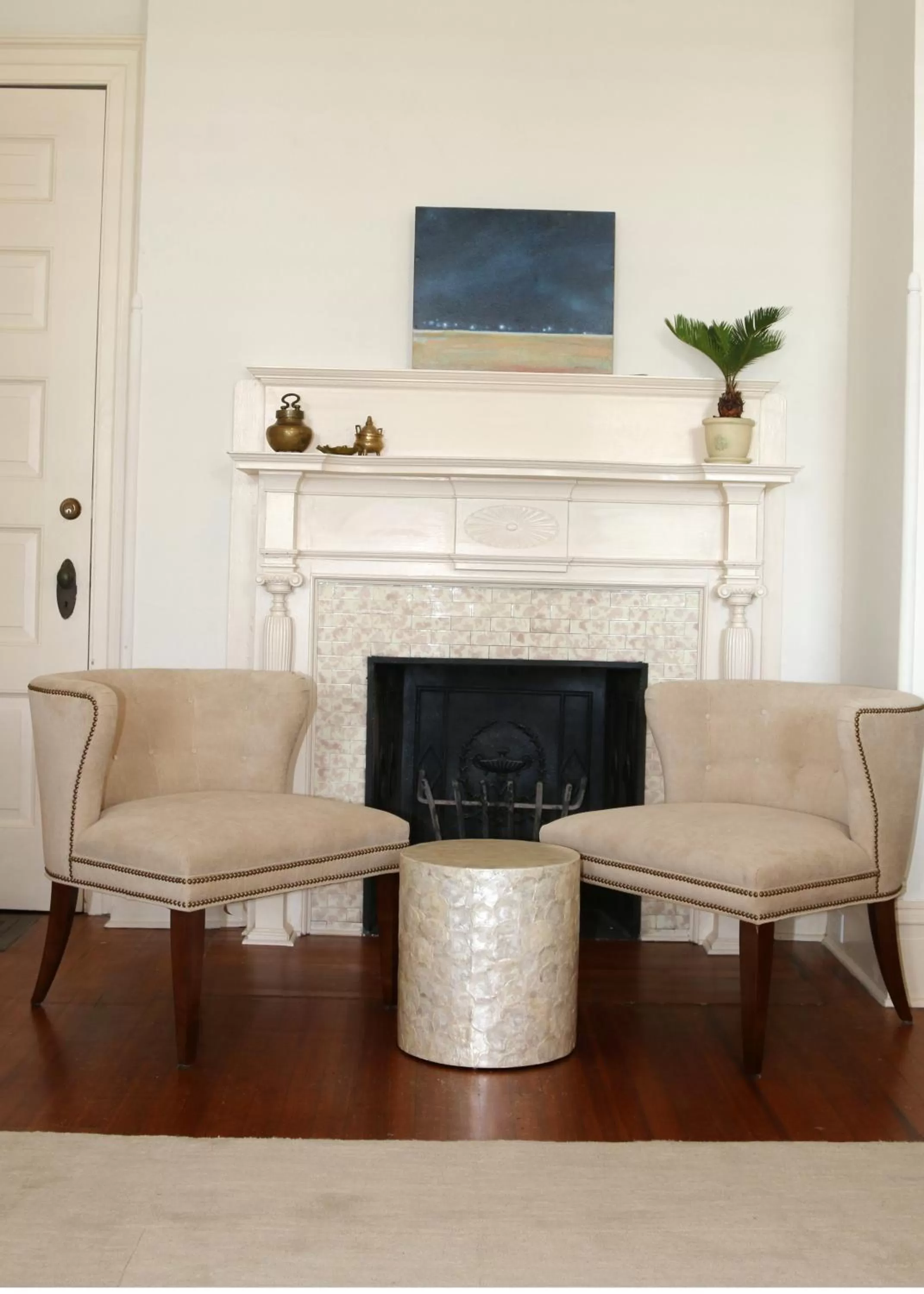 Seating area in Anchorage 1770