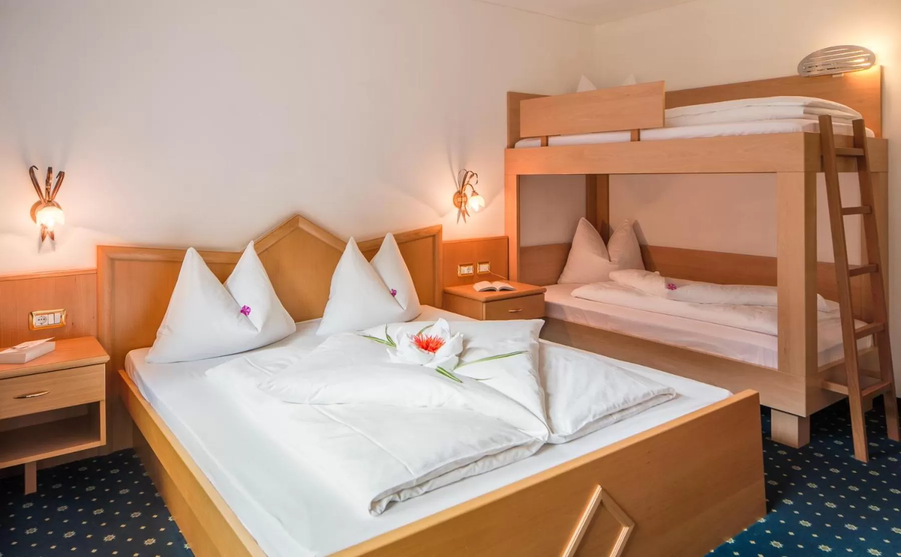 bunk bed, Bed in Hotel Bergkristall