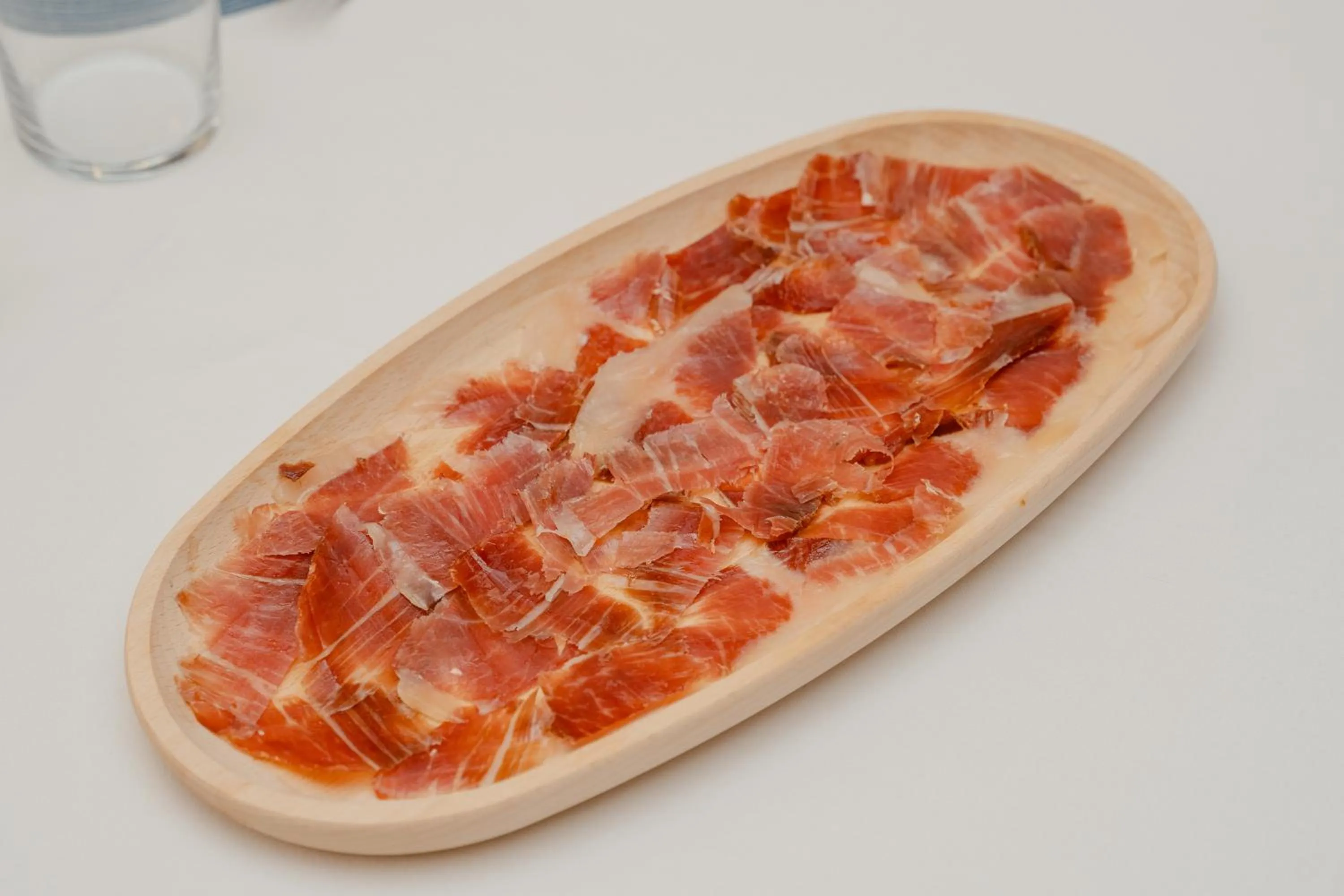 Restaurant/places to eat in Luxmar Apartaments