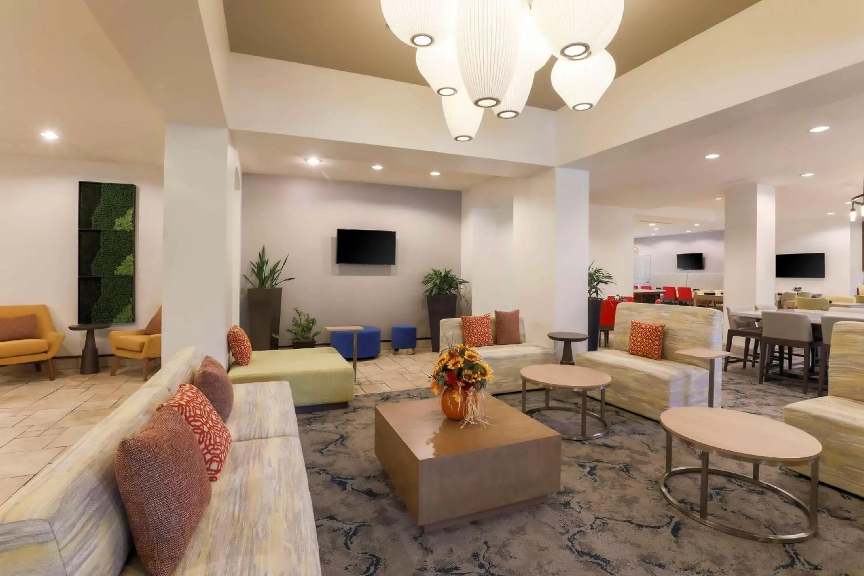 Lobby or reception in Hilton Garden Inn Raleigh-Durham/Research Triangle Park Lobby or reception in Hilton Garden Inn Raleigh-Durham/Research Triangle Park