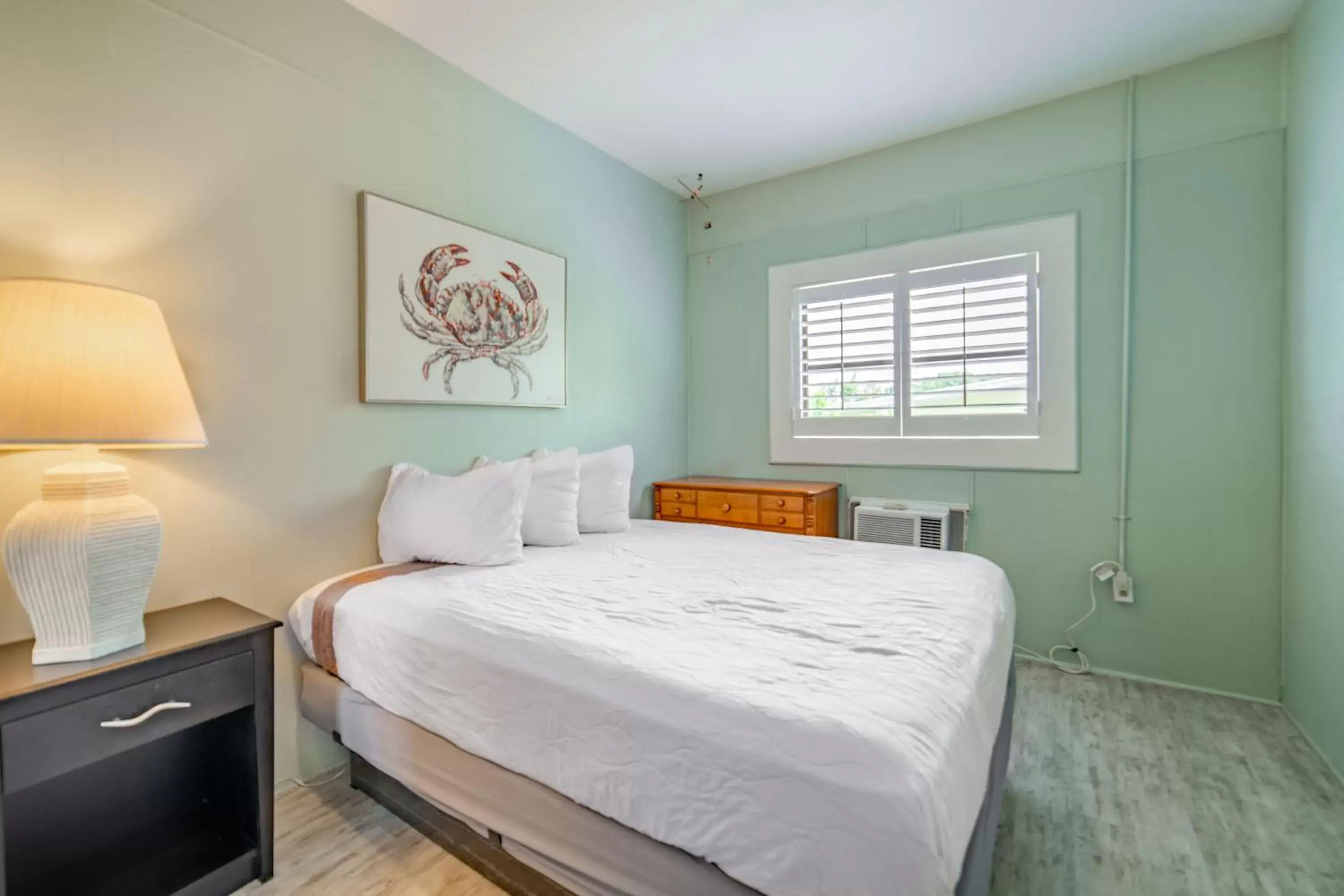 Bedroom in The Palmetto Inn