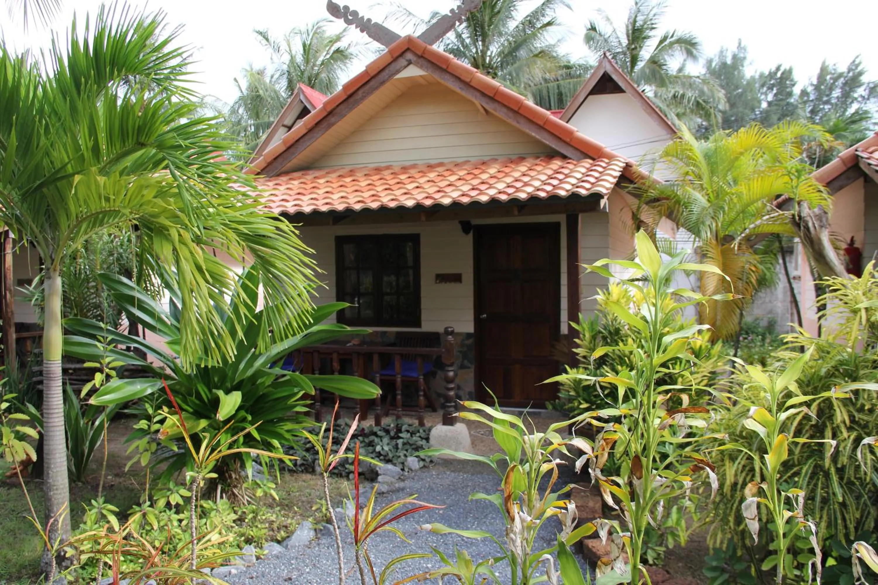 Facade/entrance in Laguna Beach Club Resort