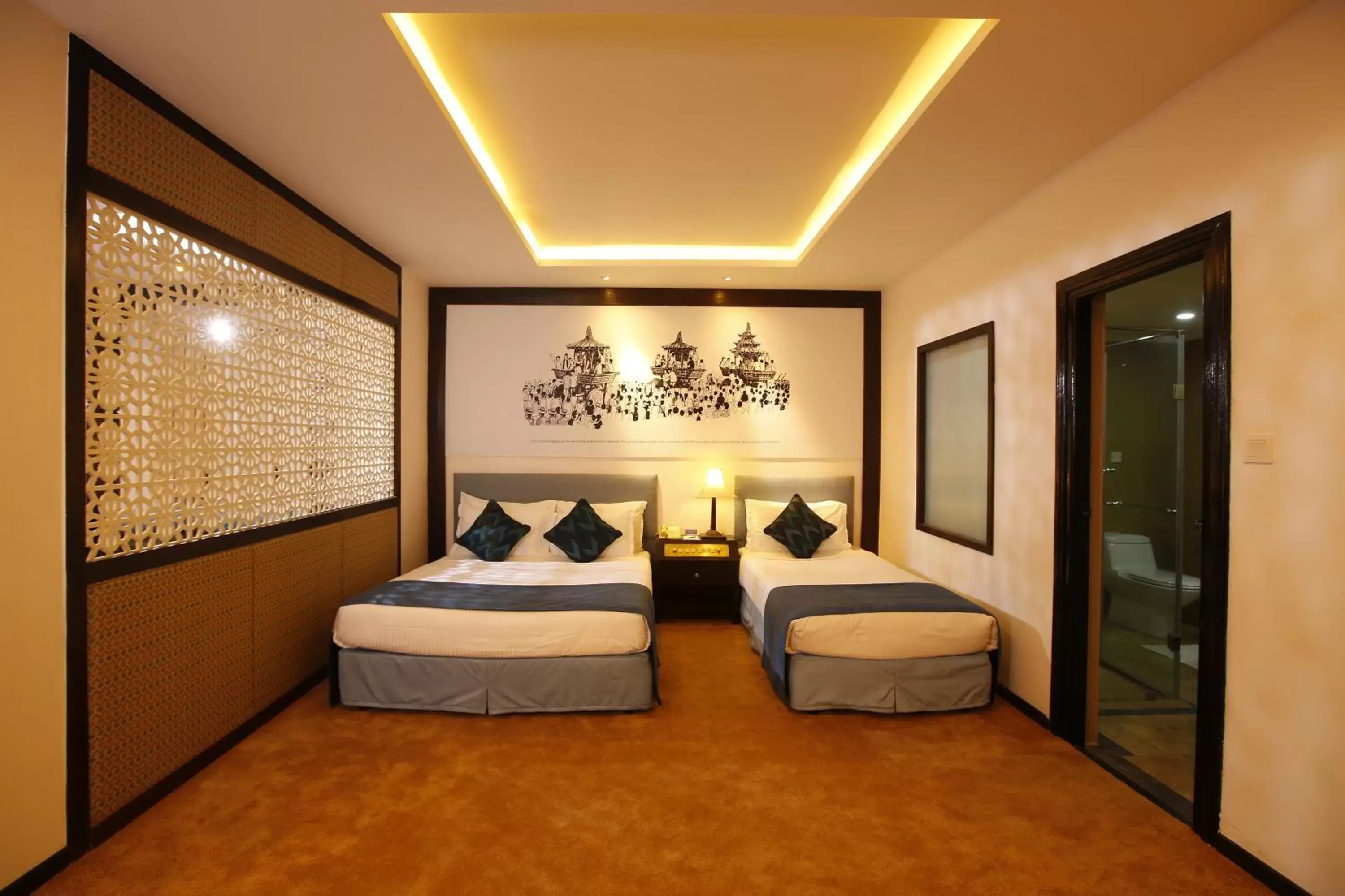 Bedroom, Bed in Royal Singi Hotel