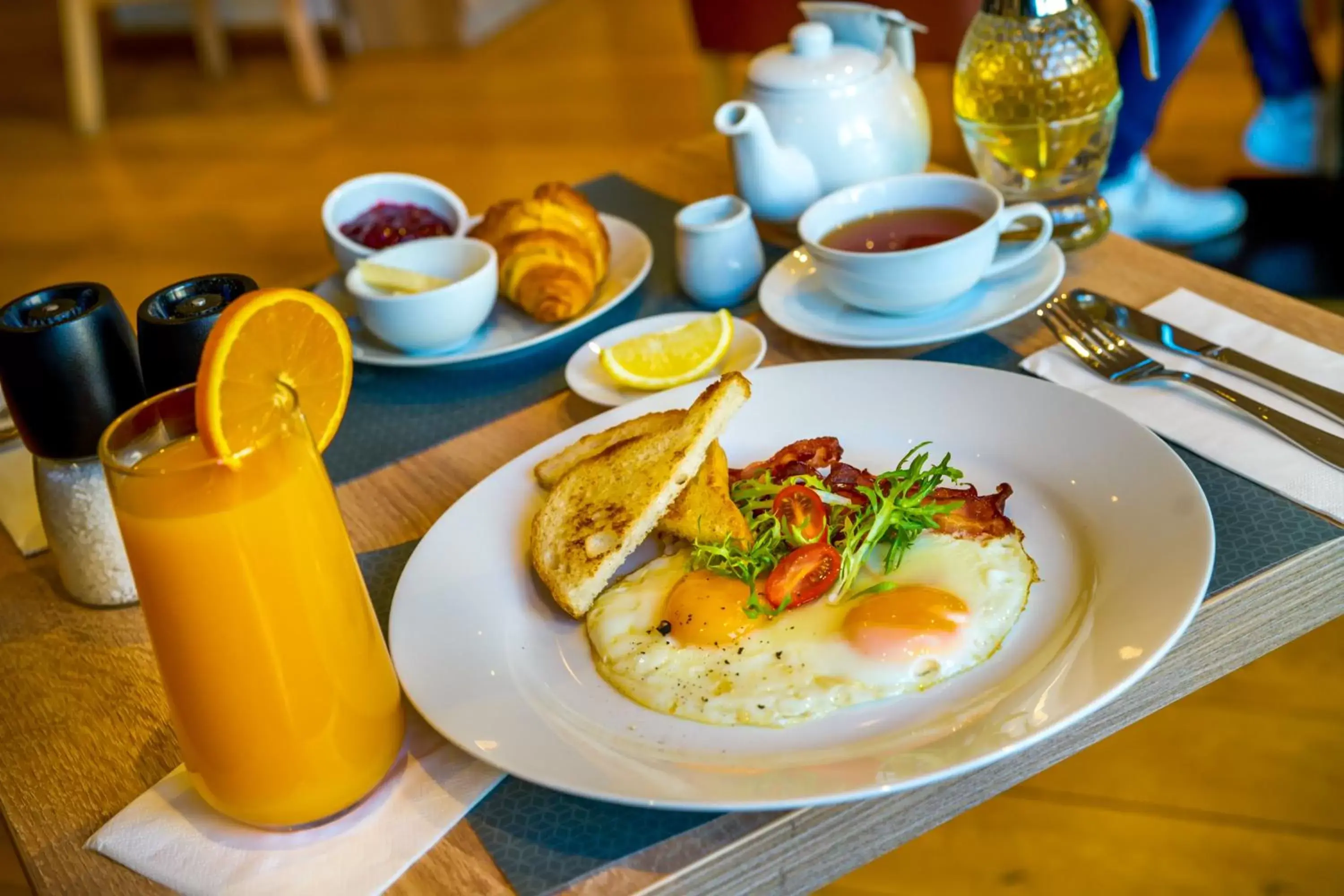 Buffet breakfast in Plaza Prague Hotel - Czech Leading Hotels