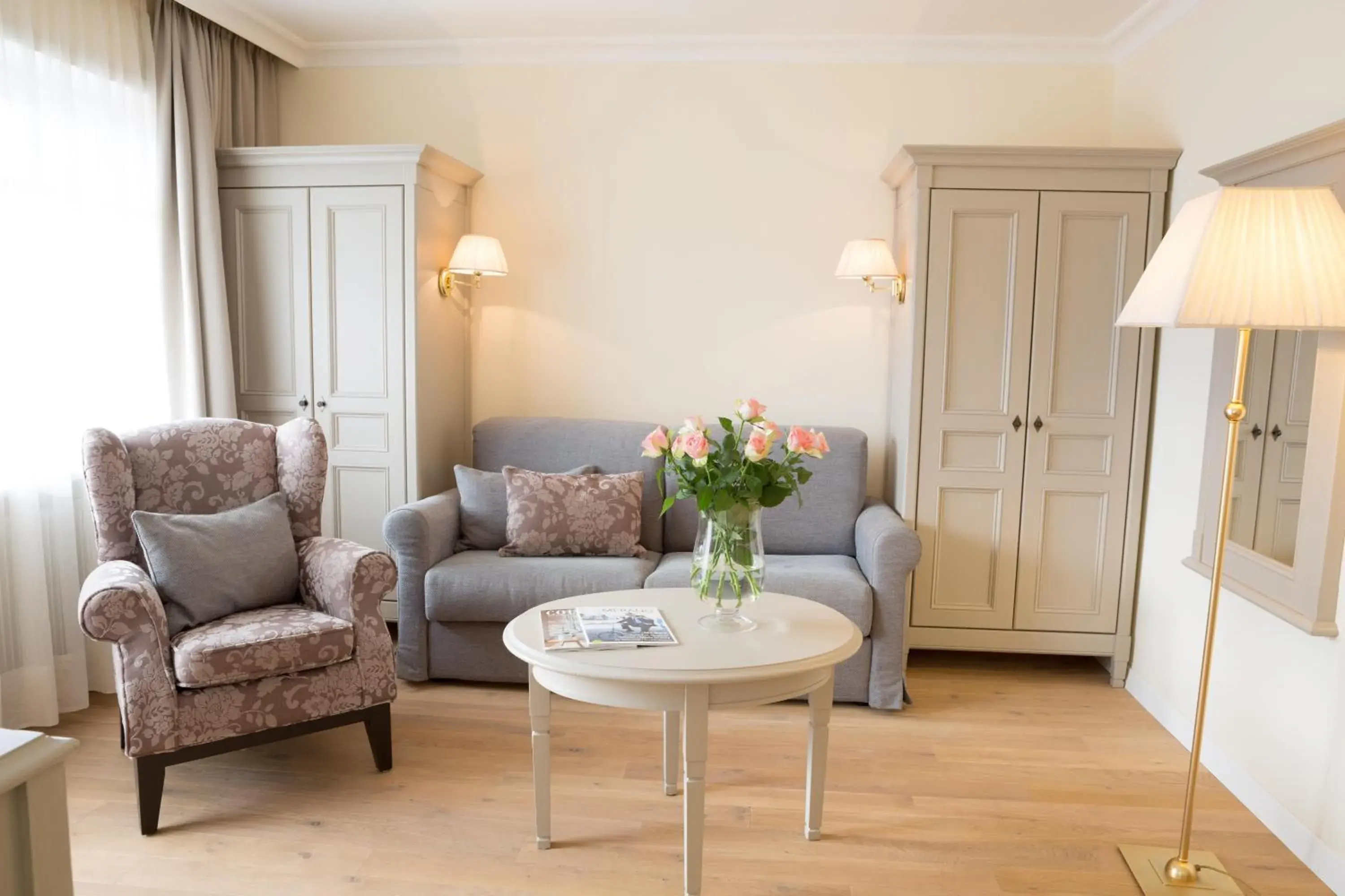 Living room, Seating Area in Hotel Pienzenau Am Schlosspark