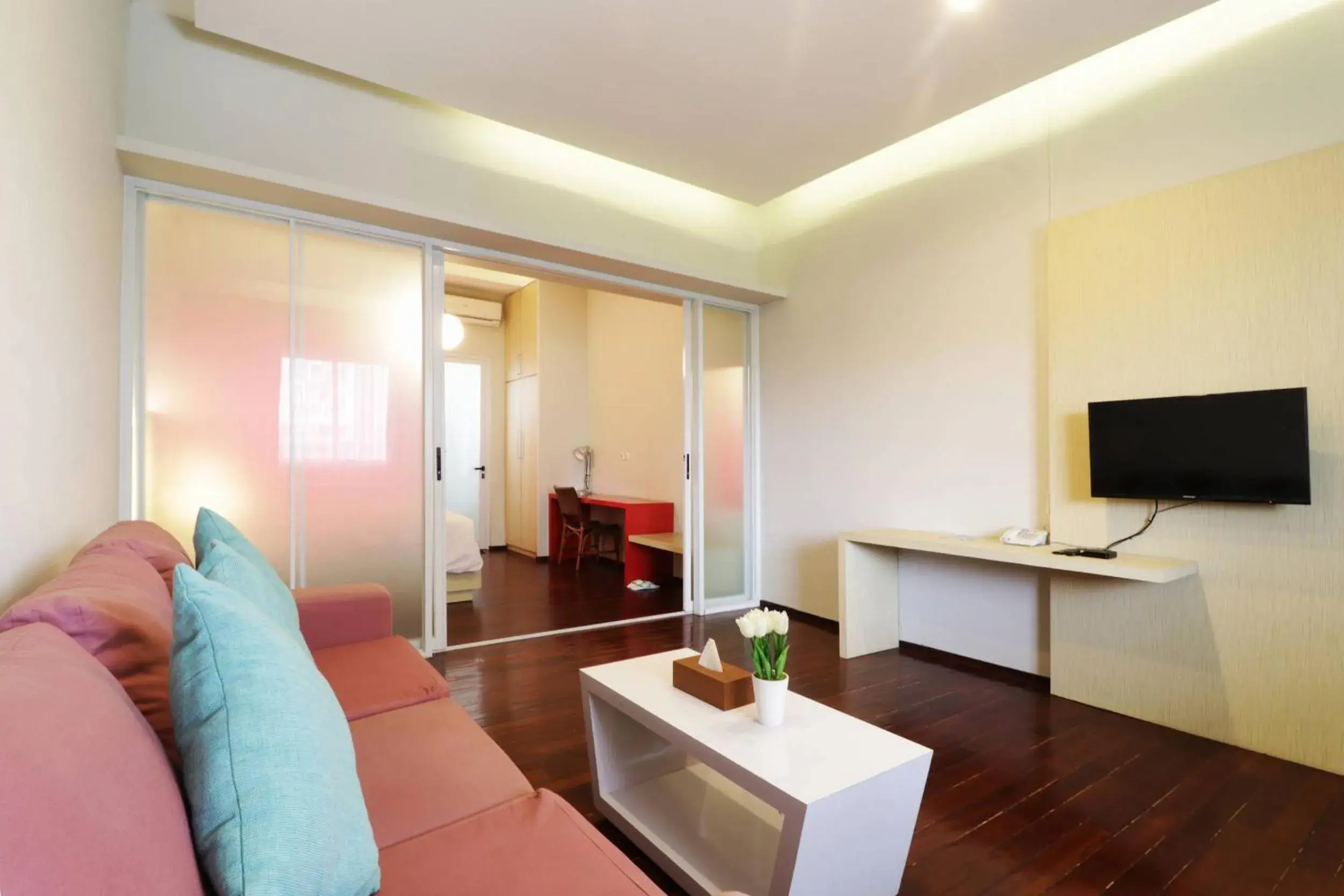 Living room, Seating Area in Pejaten Valley Residence