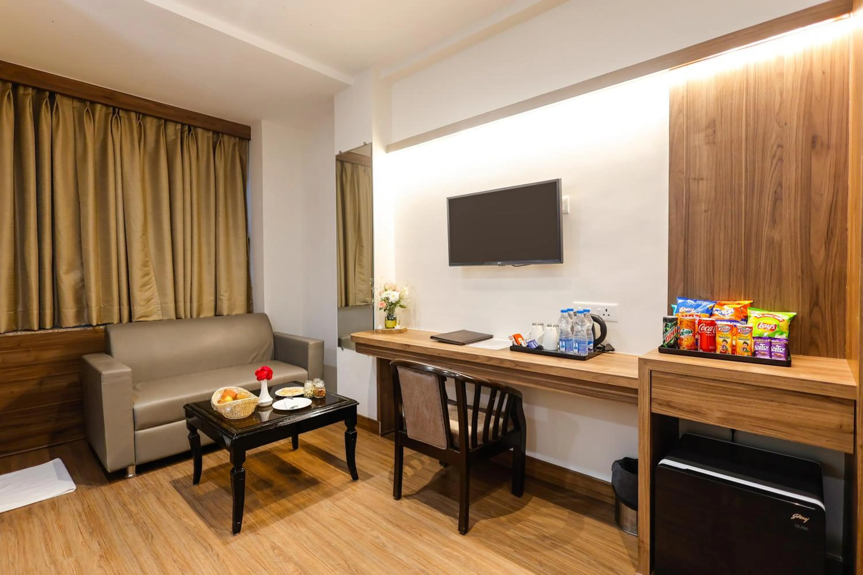 TV and multimedia in Hotel Dolphin International