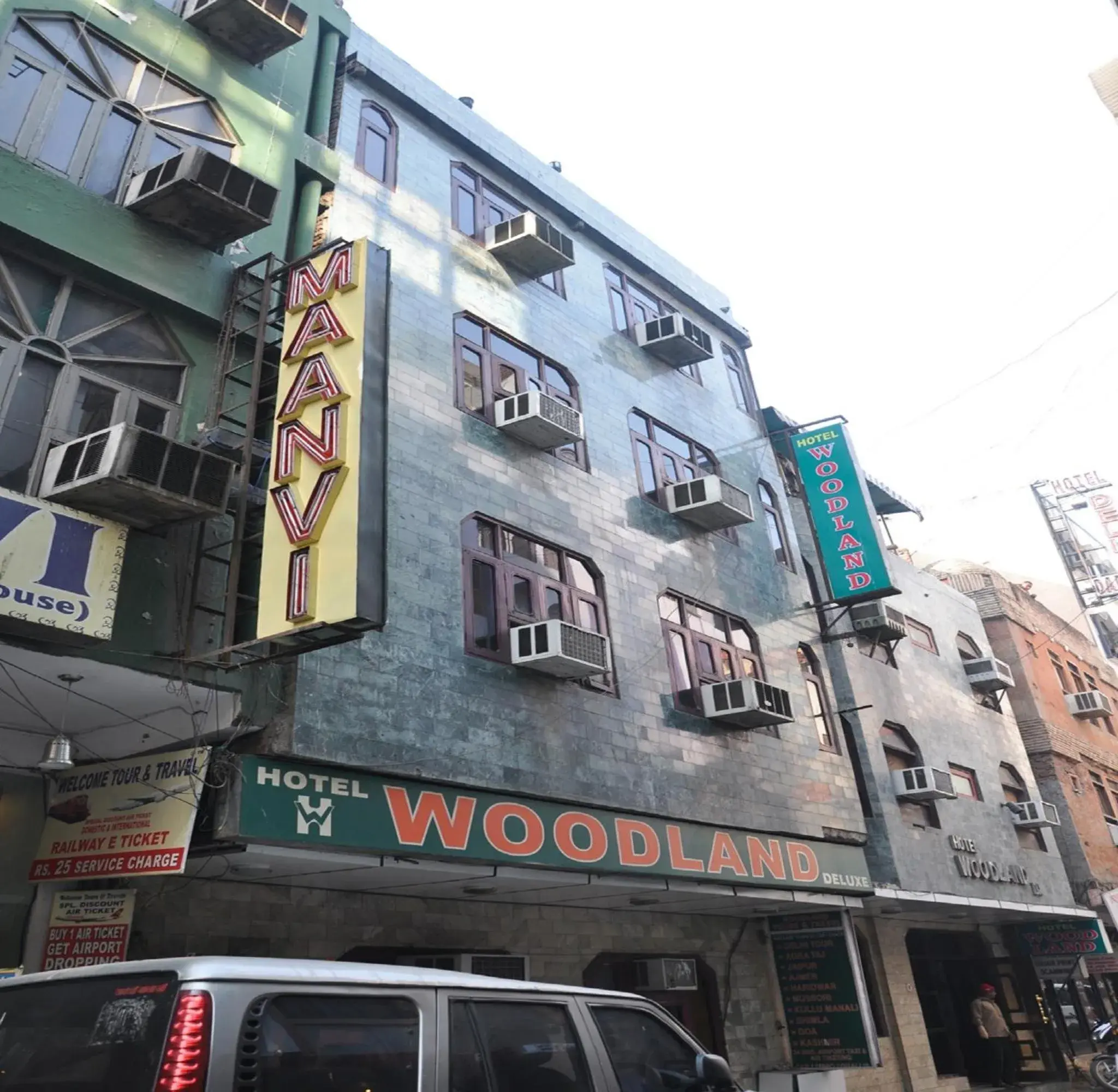 Facade/entrance, Property Building in Hotel Woodland Deluxe