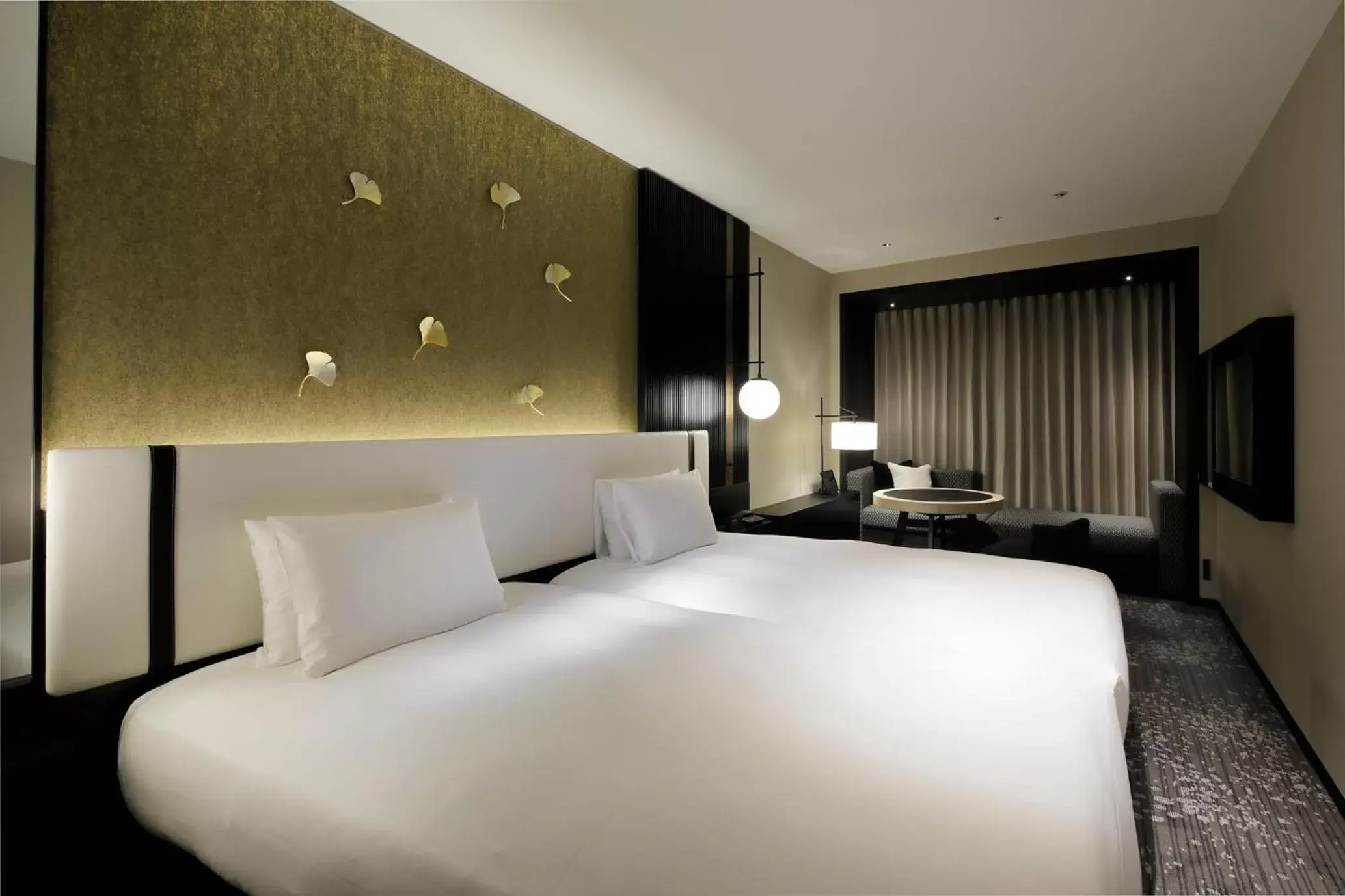 Photo of the whole room, Bed in KOKO HOTEL Premier Kumamoto