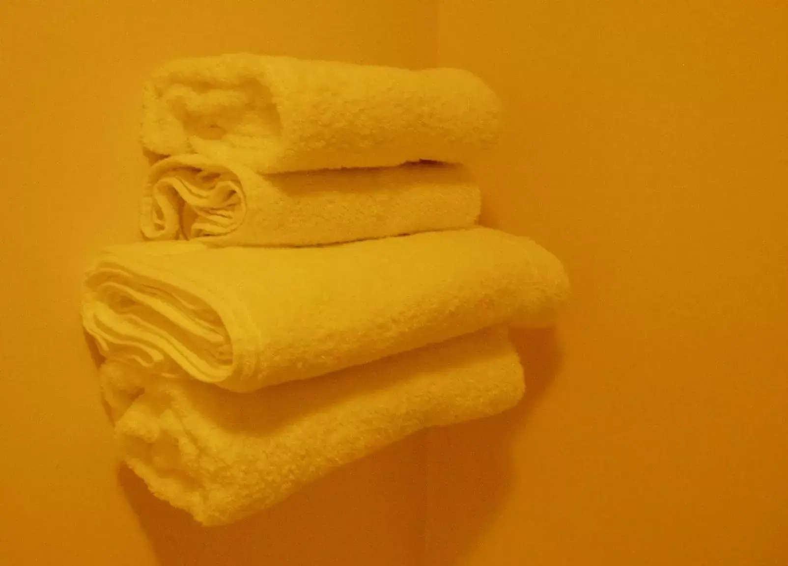 towels in Hanover Hotel & McCartney's Bar
