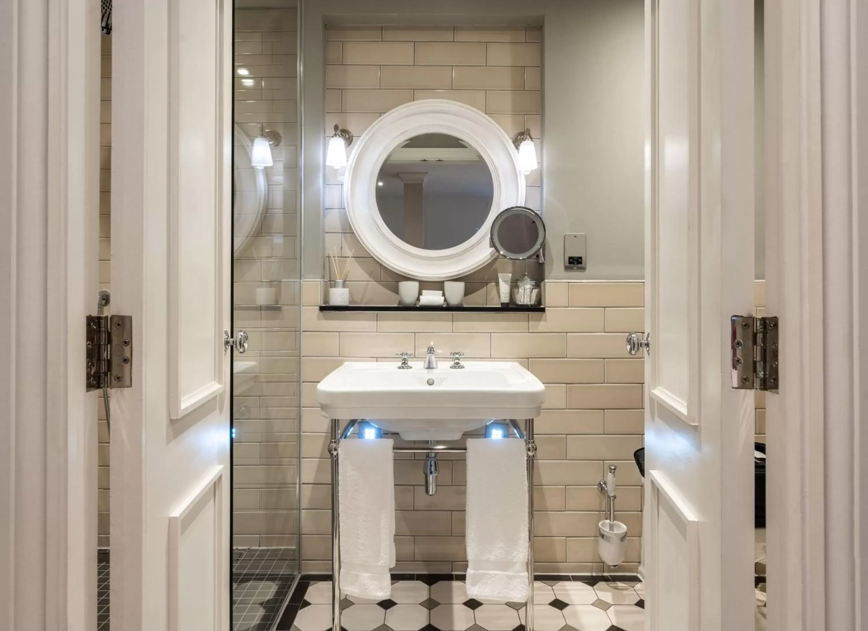 Bathroom in King Street Townhouse