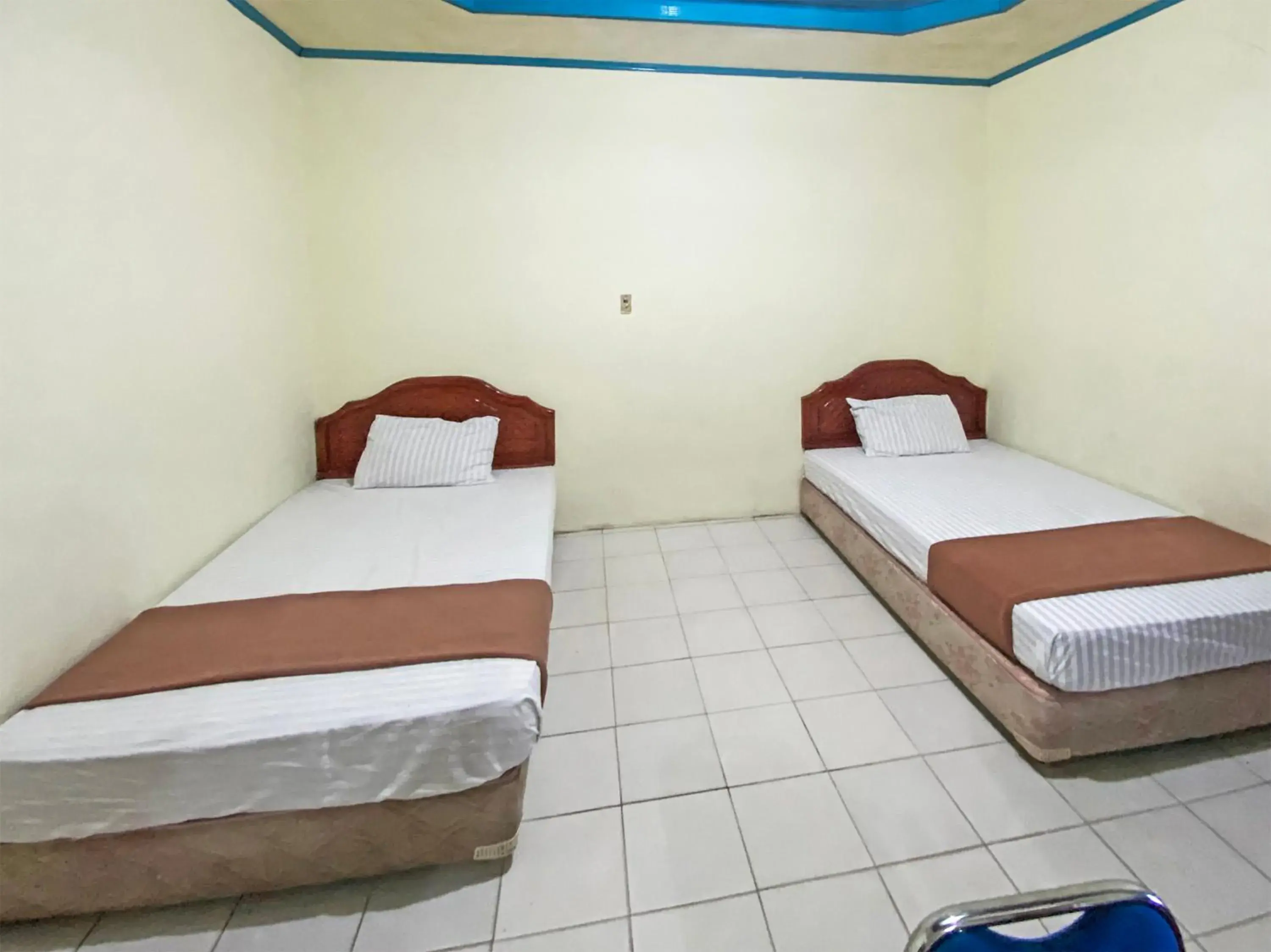 Bedroom, Bed in Capital O 91806 Hotel Batu Suli