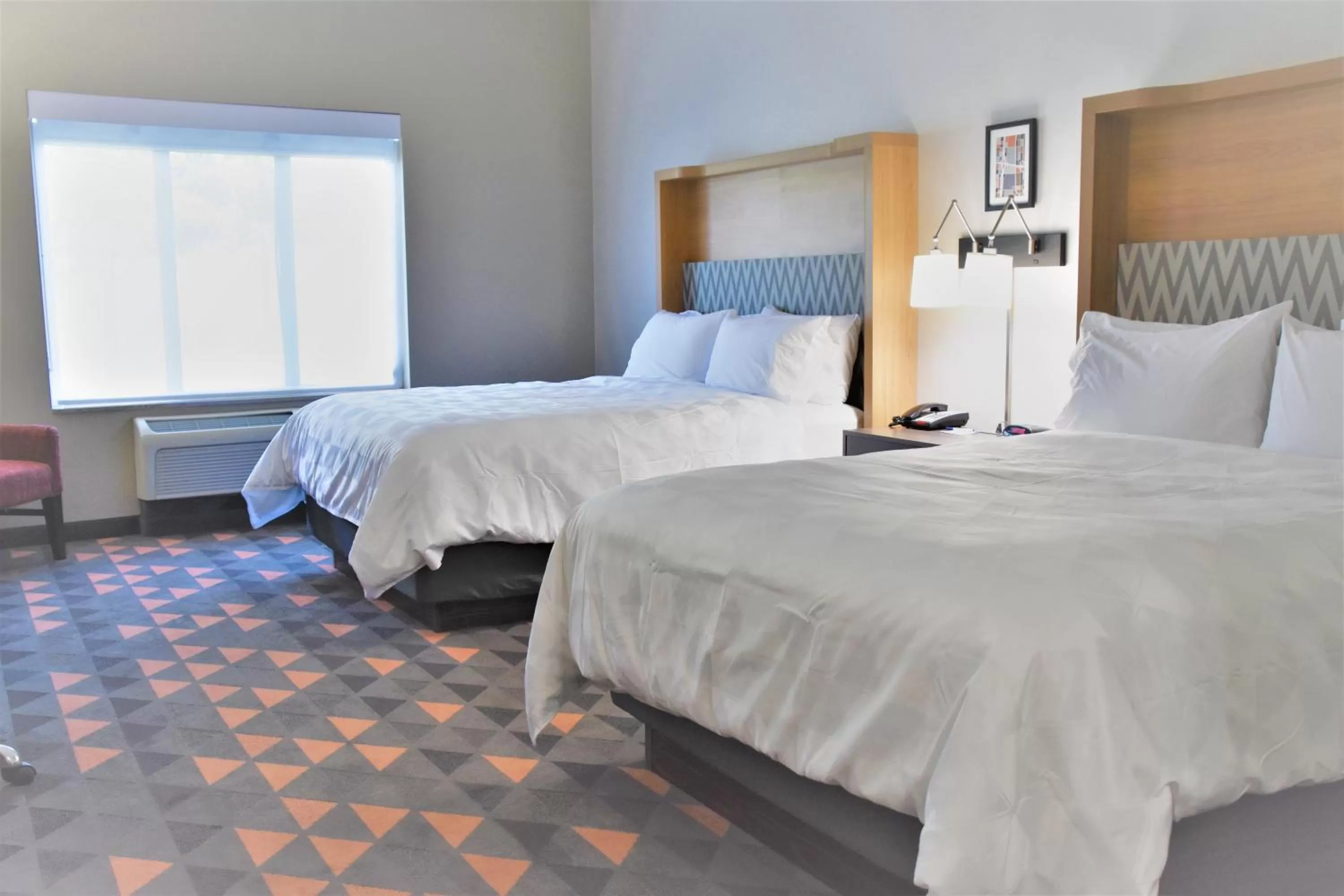 Bed in Holiday Inn Grand Rapids - South by IHG