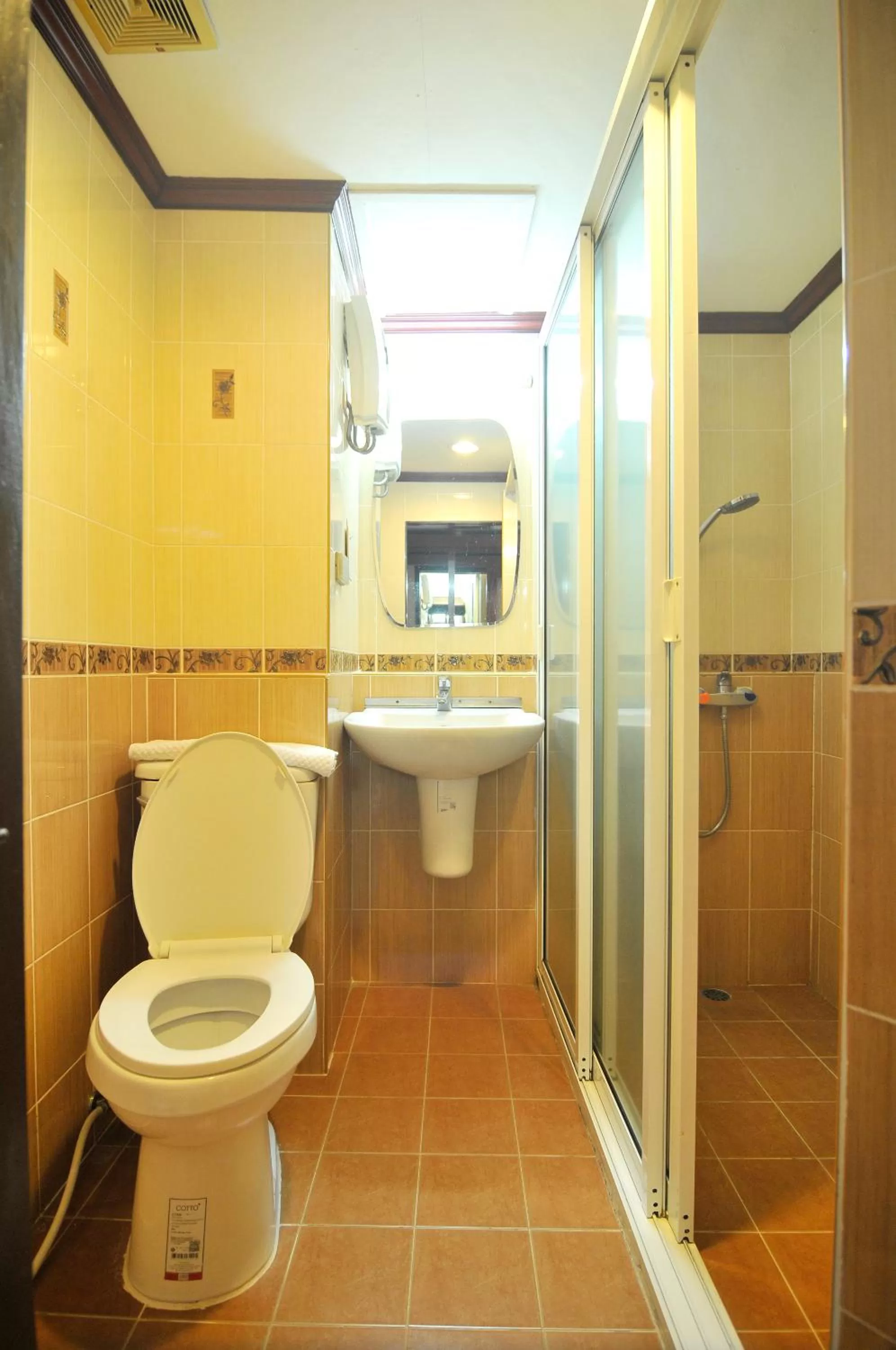 Shower in Malaysia Hotel Bangkok