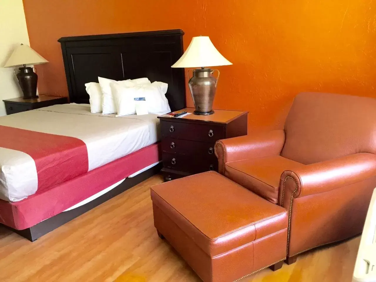 Bedroom, Bed in Motel 6-Townsend, GA